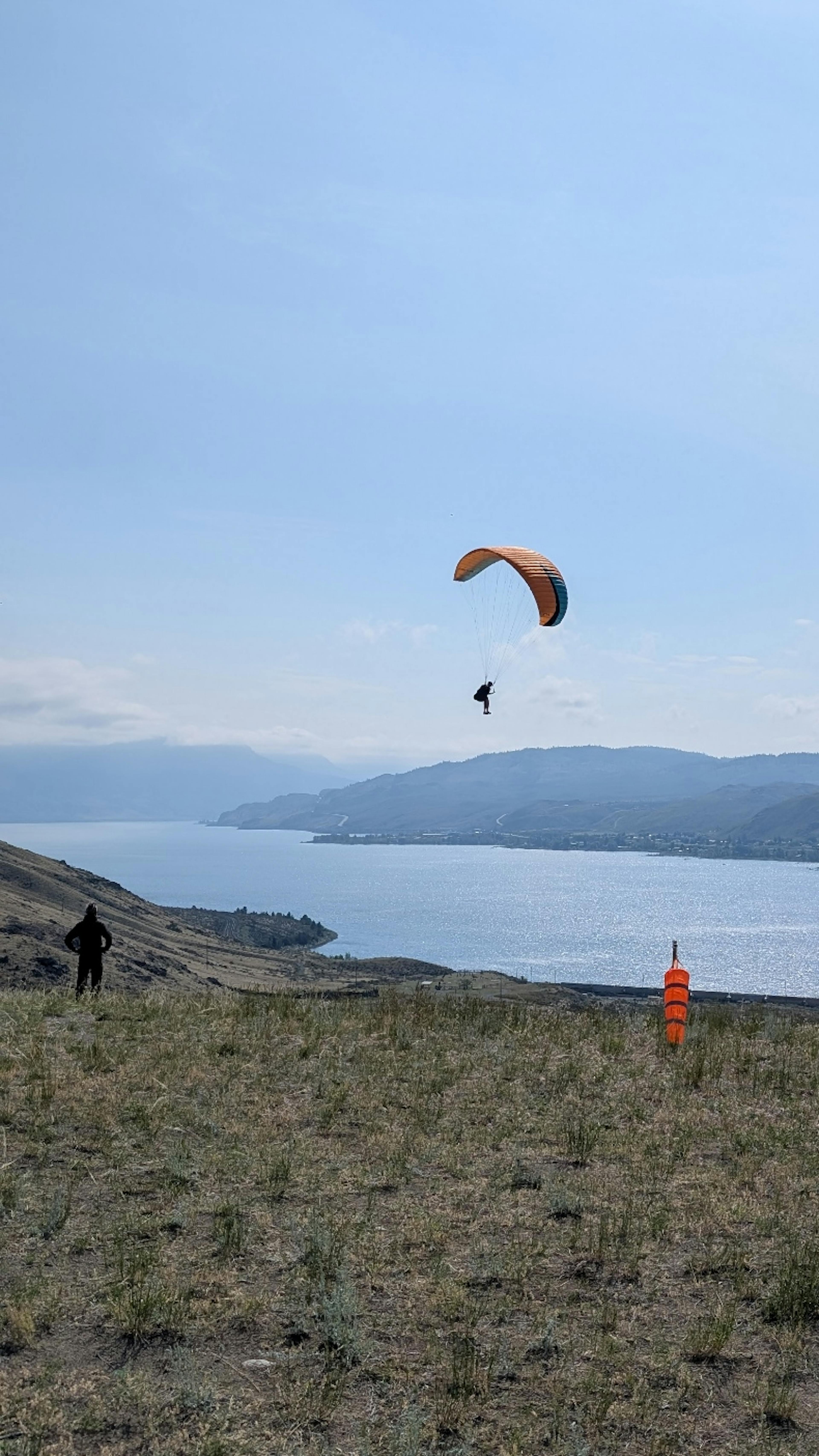 Flying above Lakeside launch in Savona