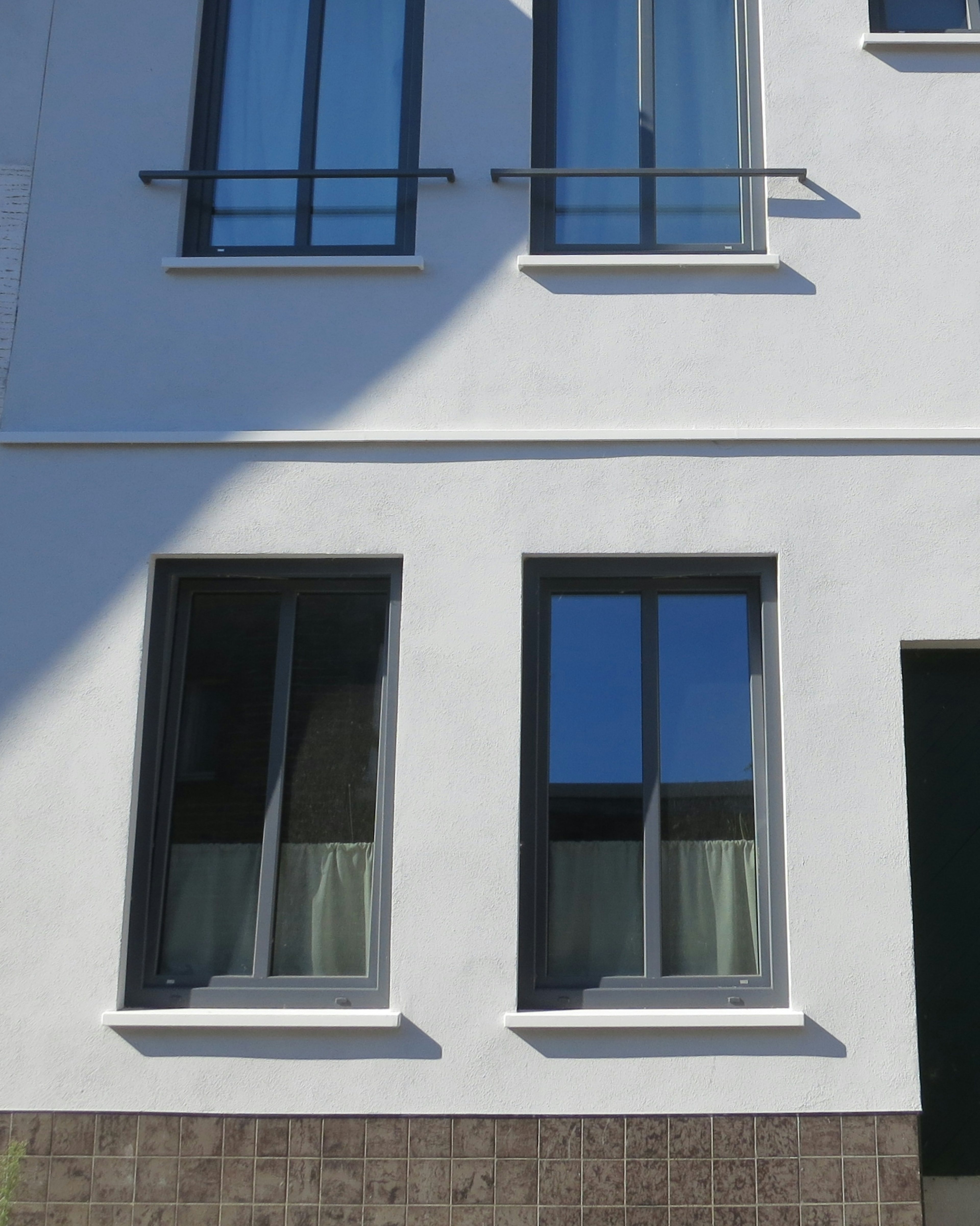 Außenfensterbänke SLB 591 als Alternative zu Aluminiumfensterbänken oder Naturstein