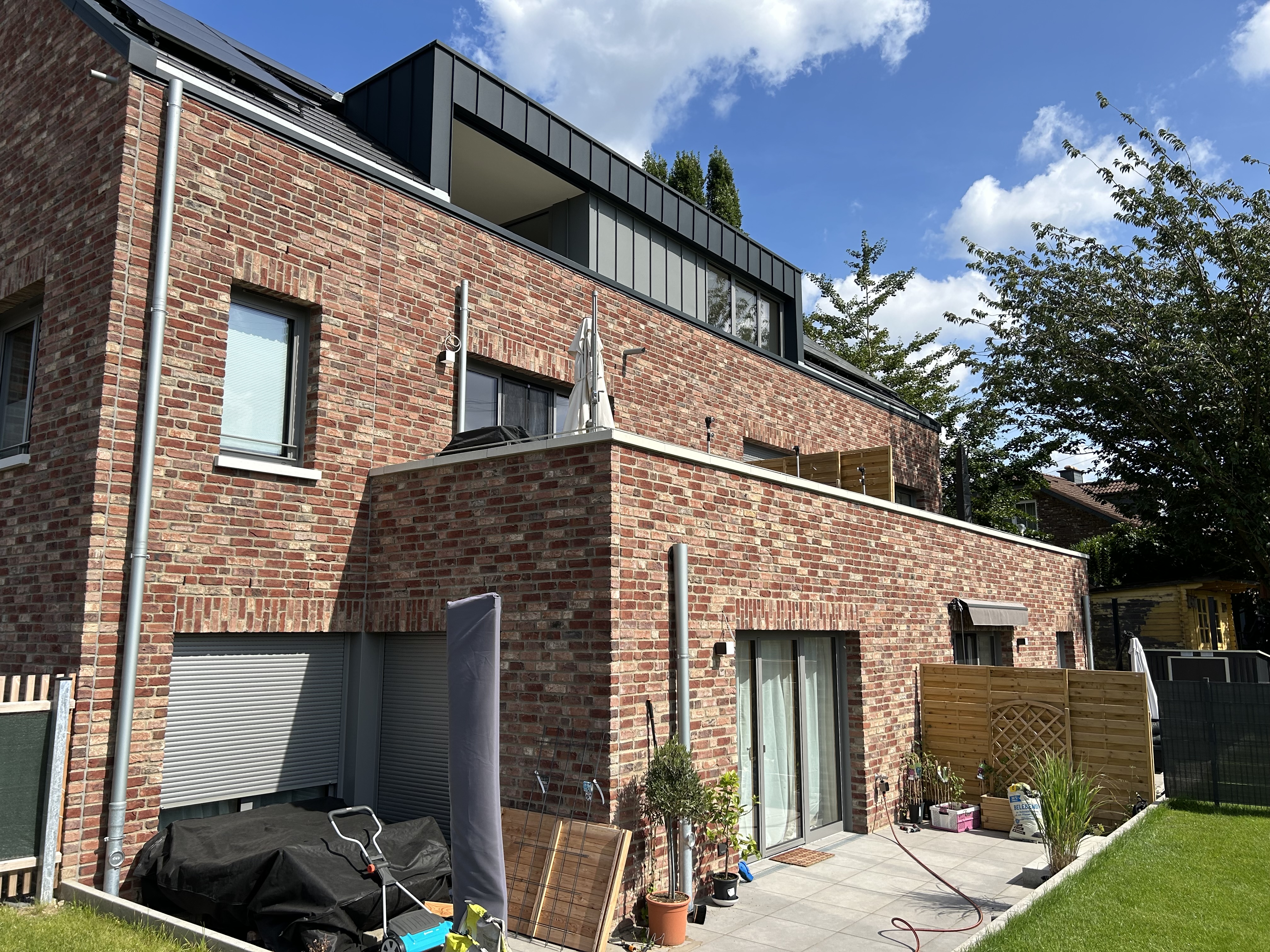 Brüstungsabdeckungen MFD flach