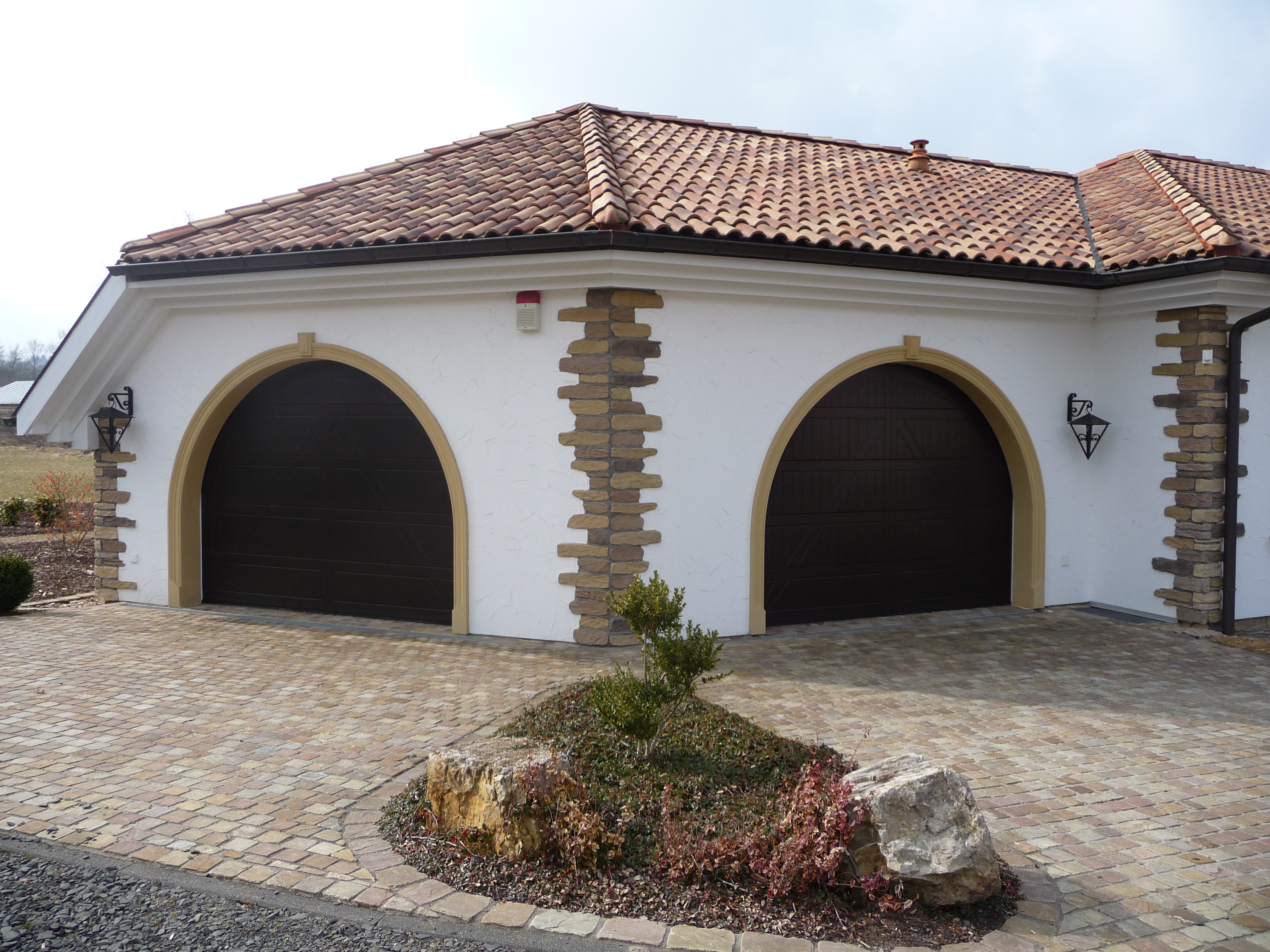 Runde Garagentorumrahmungen mit FLG 500