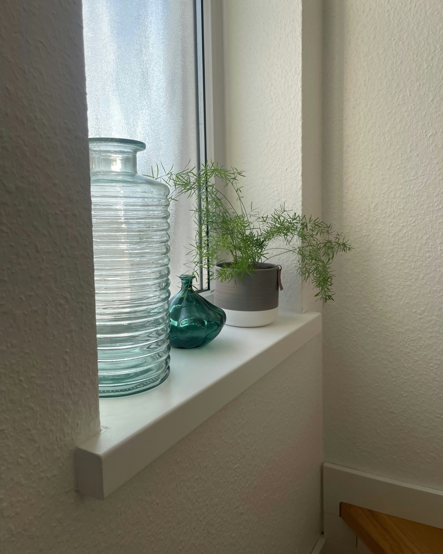 Formschöne Innenfensterbank SLB 591 innen aus Beton