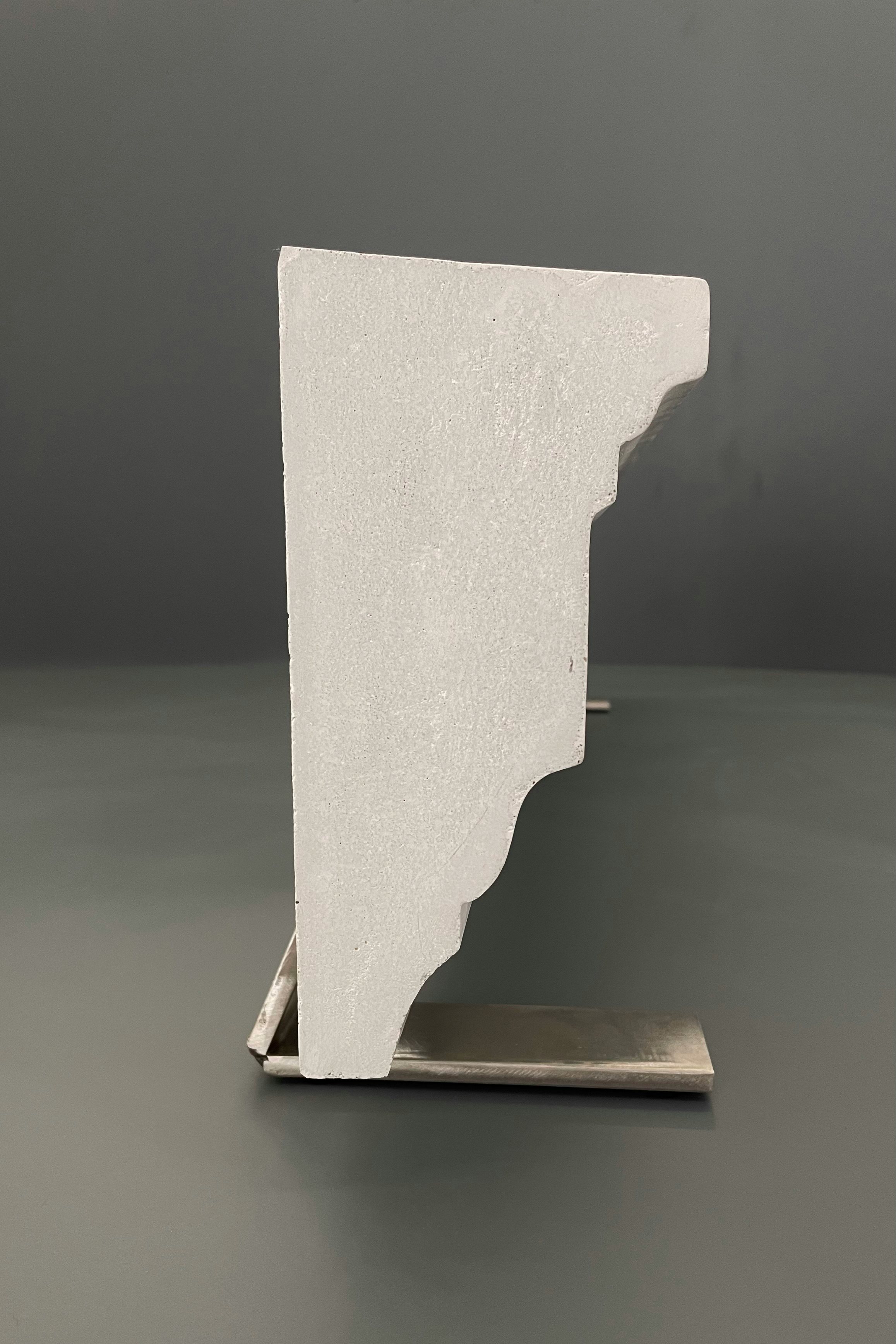 Hochwertiges hohes Gesims GP 19-10 von Niessen Beton