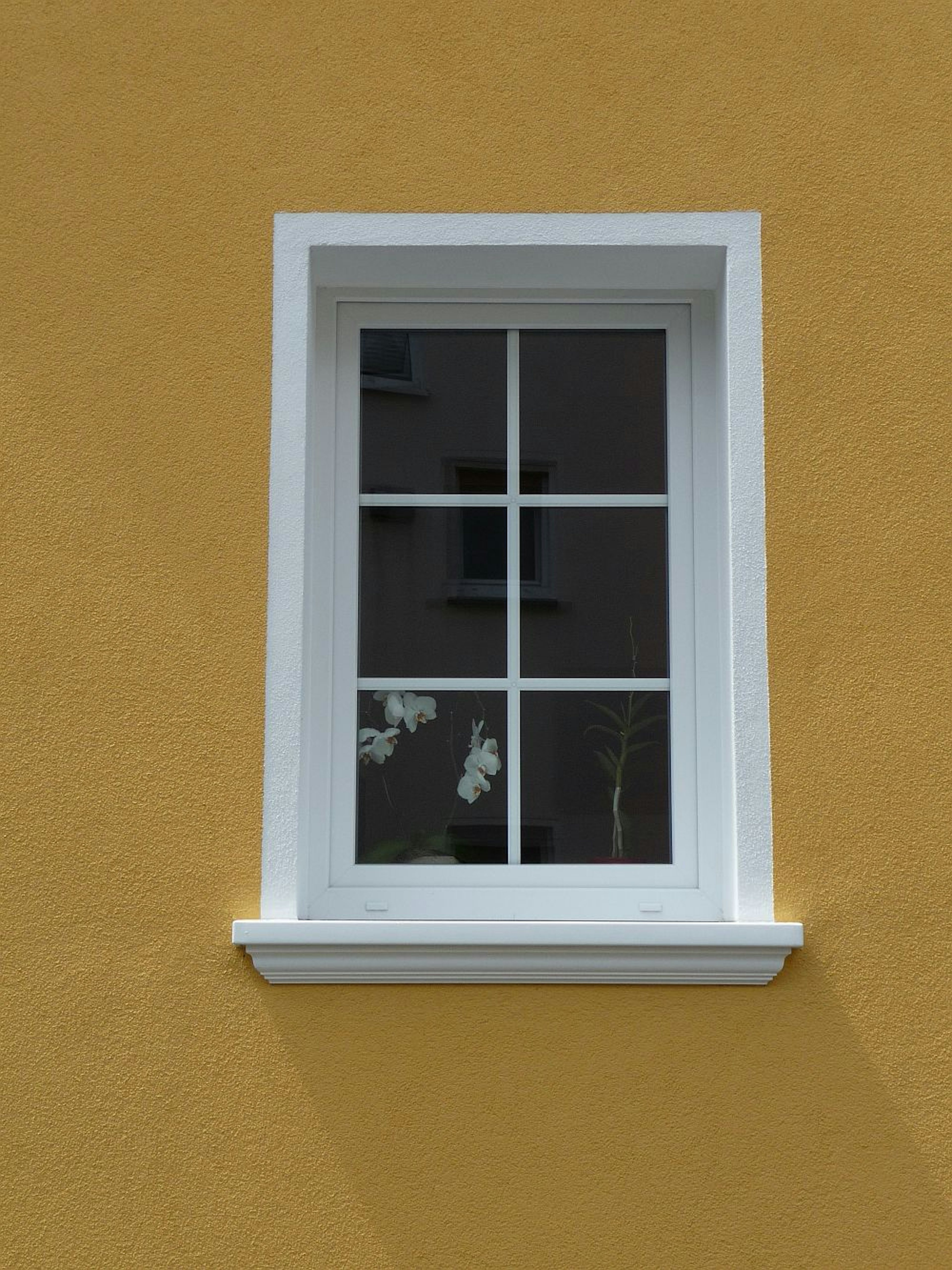 SLB 550 an einer Putzfassade
