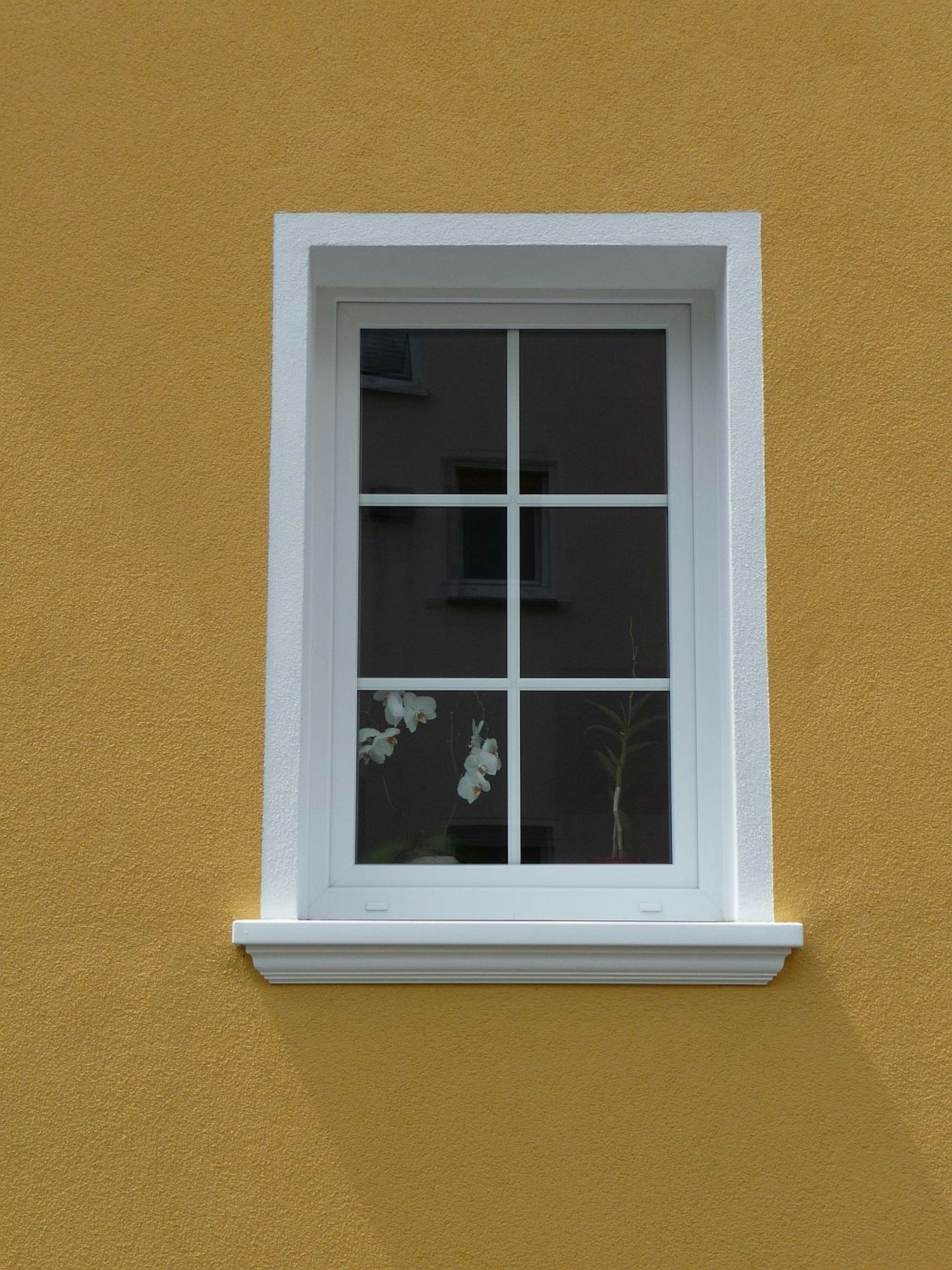 SLB 550 an einer Putzfassade