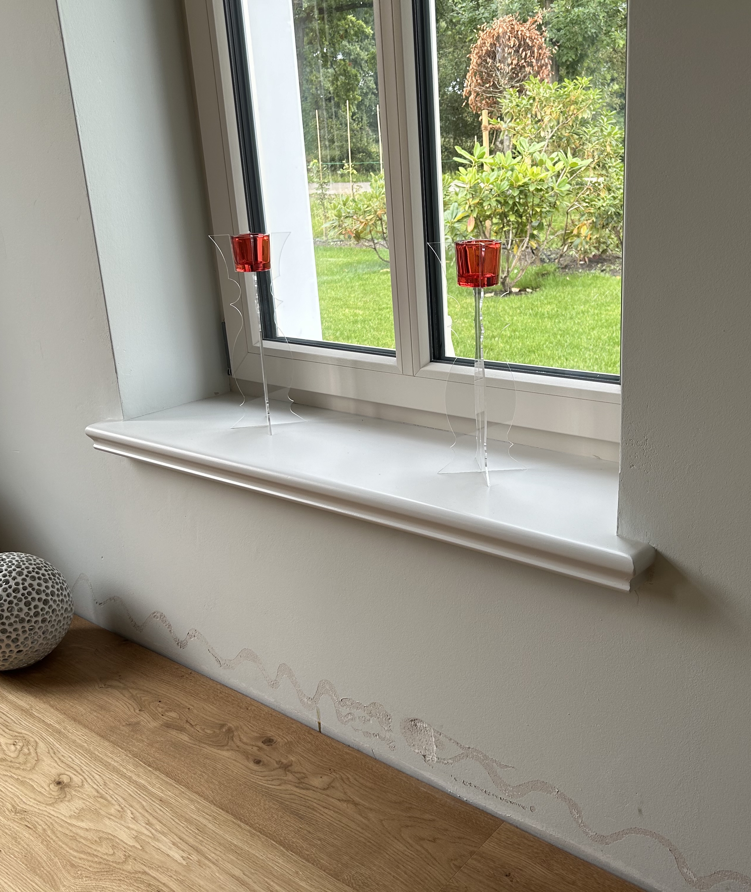 Innenfensterbank SLB 590 innen mit geschwungener Vorderkante aus Beton