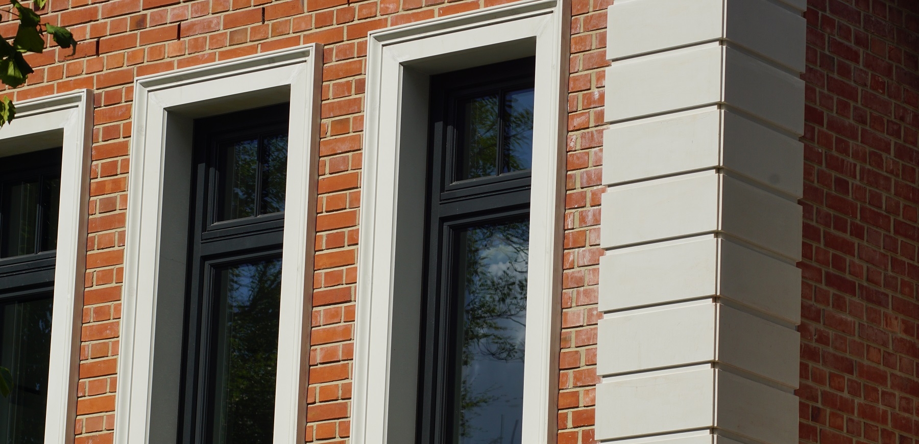 Hausecke mit Bossensteinen BP