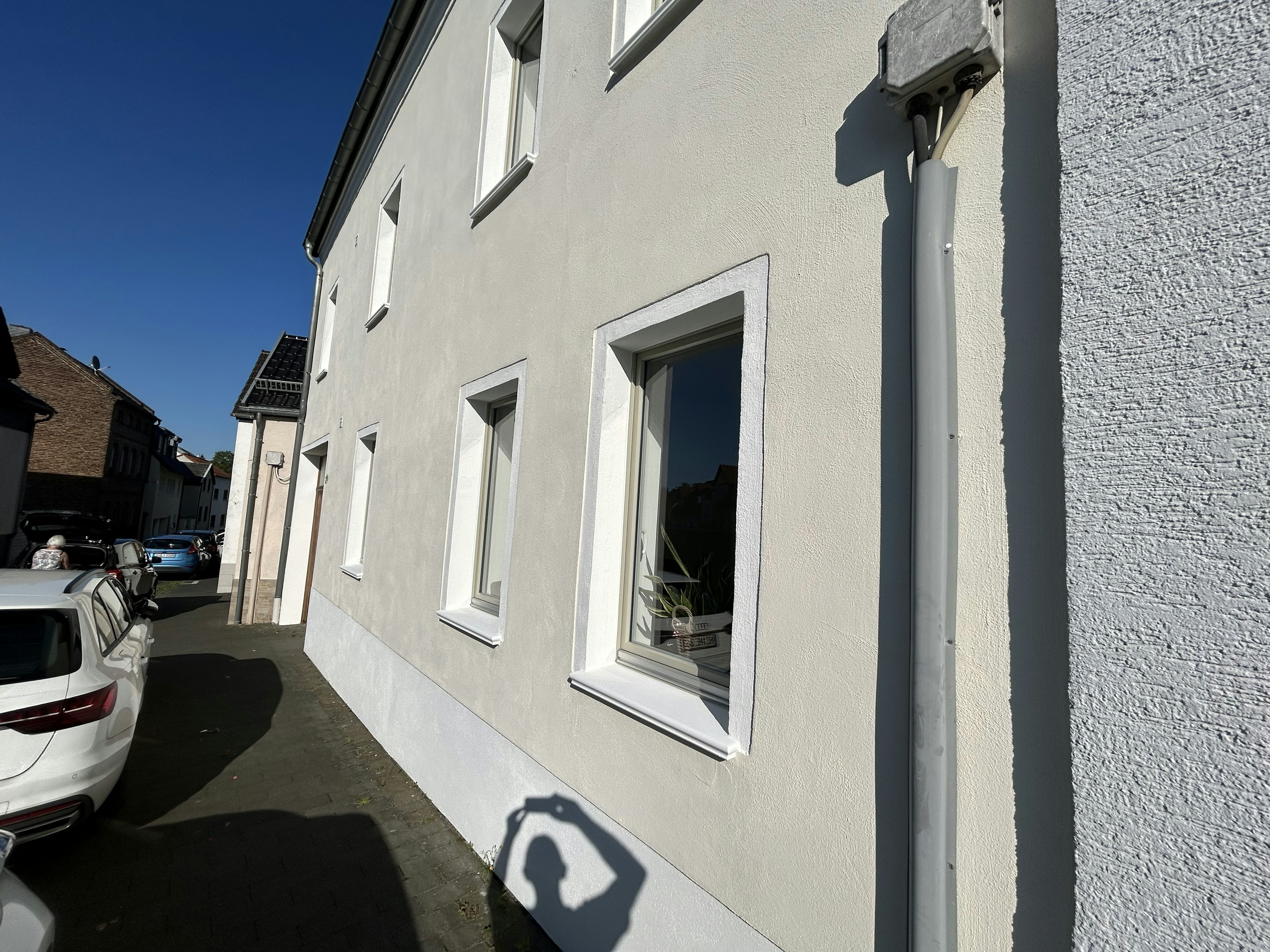 Putzfassade mit Fensterbrettern SLB 590 aus Beton