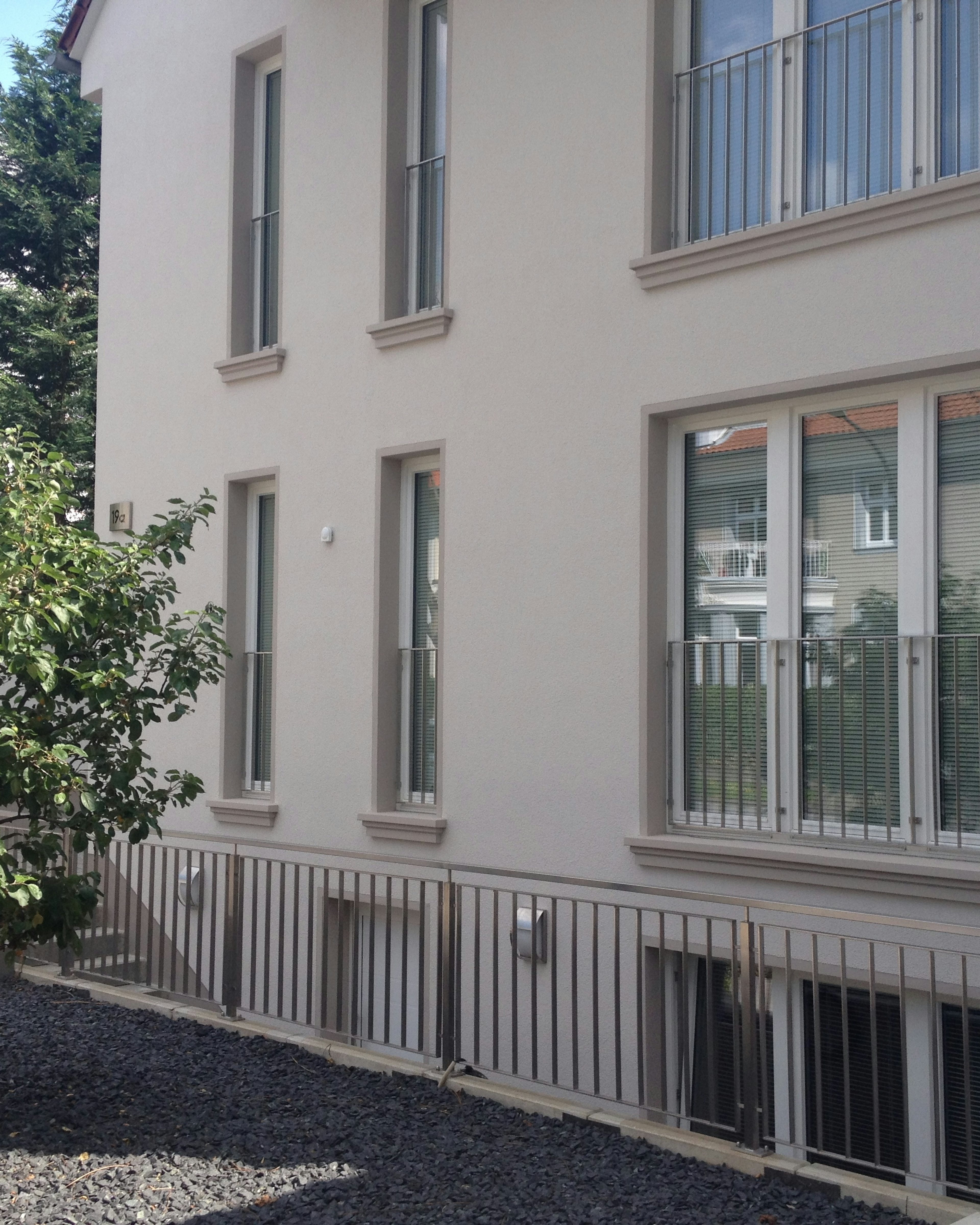 Kantige Außenfensterbänke SLB 520 von Niessen Beton