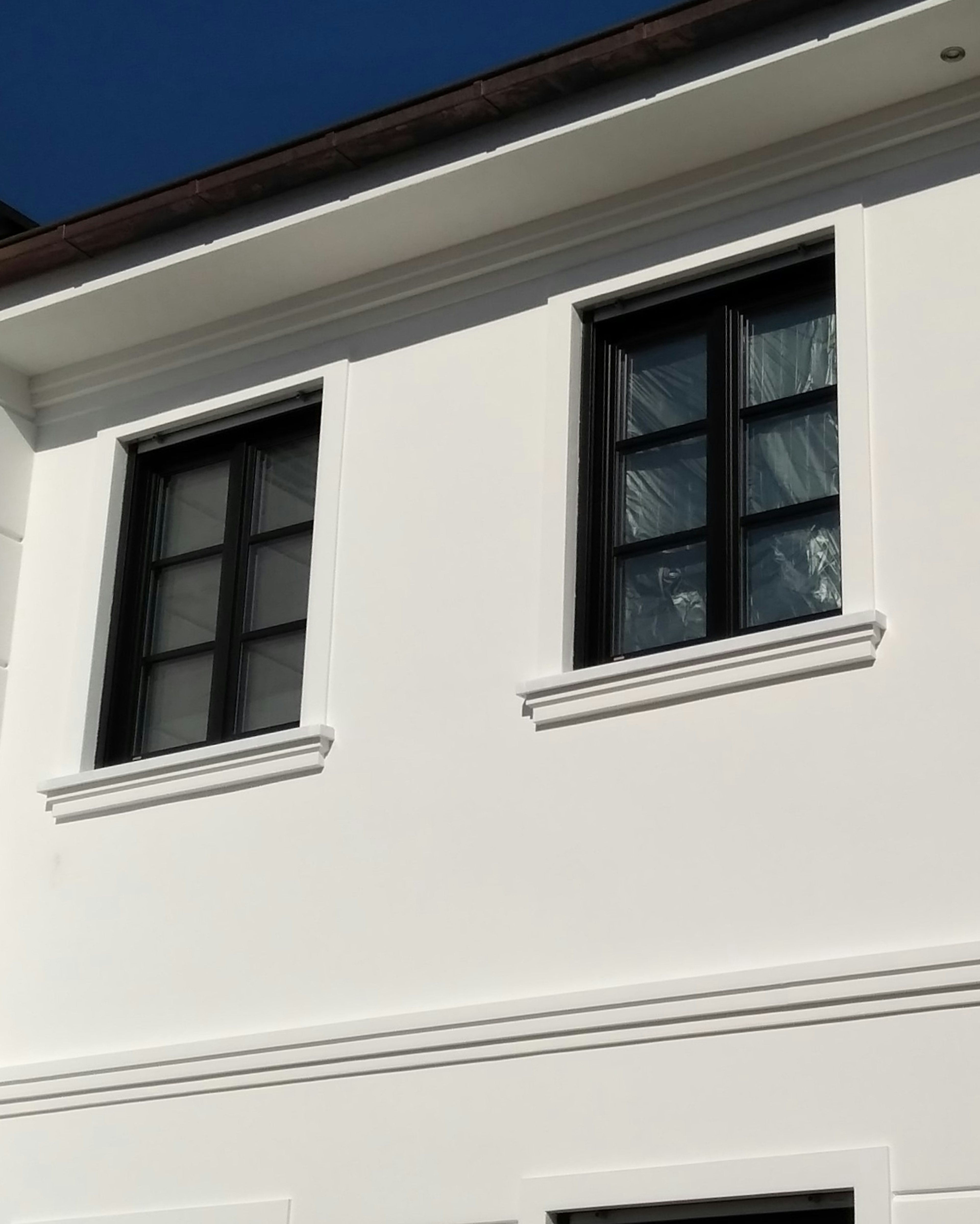 Stadtvilla mit Fensterbänken außen SLB 520 von Niessen Beton