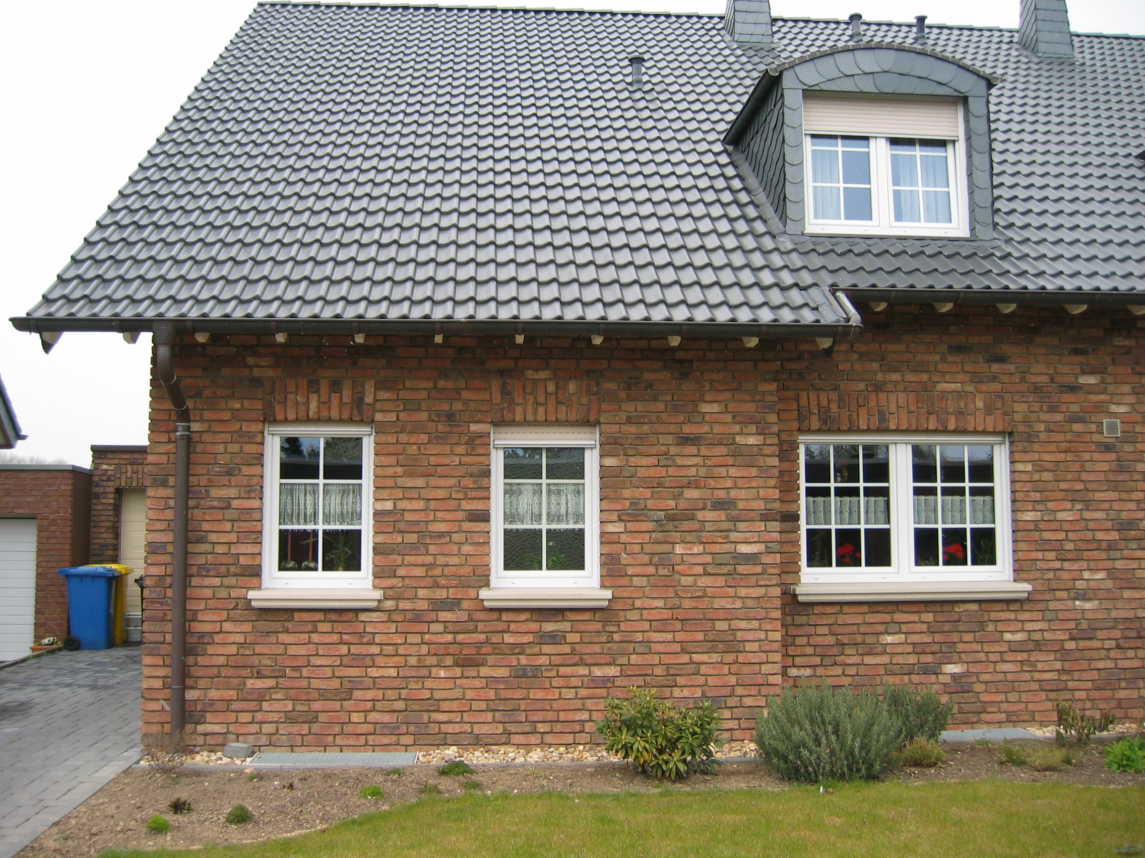 Außenfensterbänke WSB 200 durchgefärbt sandstein-beige