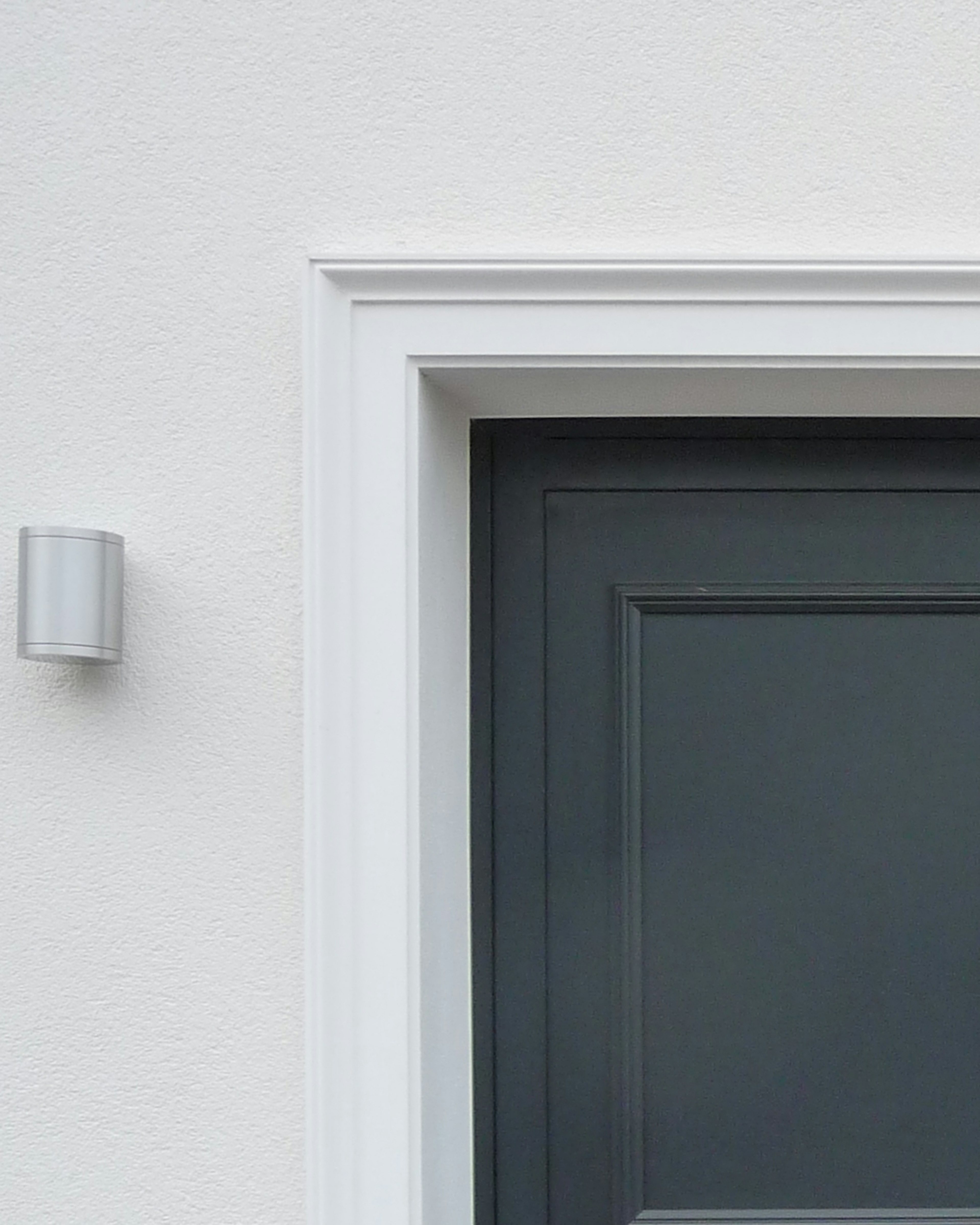 Obere linke Ecke mit Flachgewände FLG 501 auf Gehrung