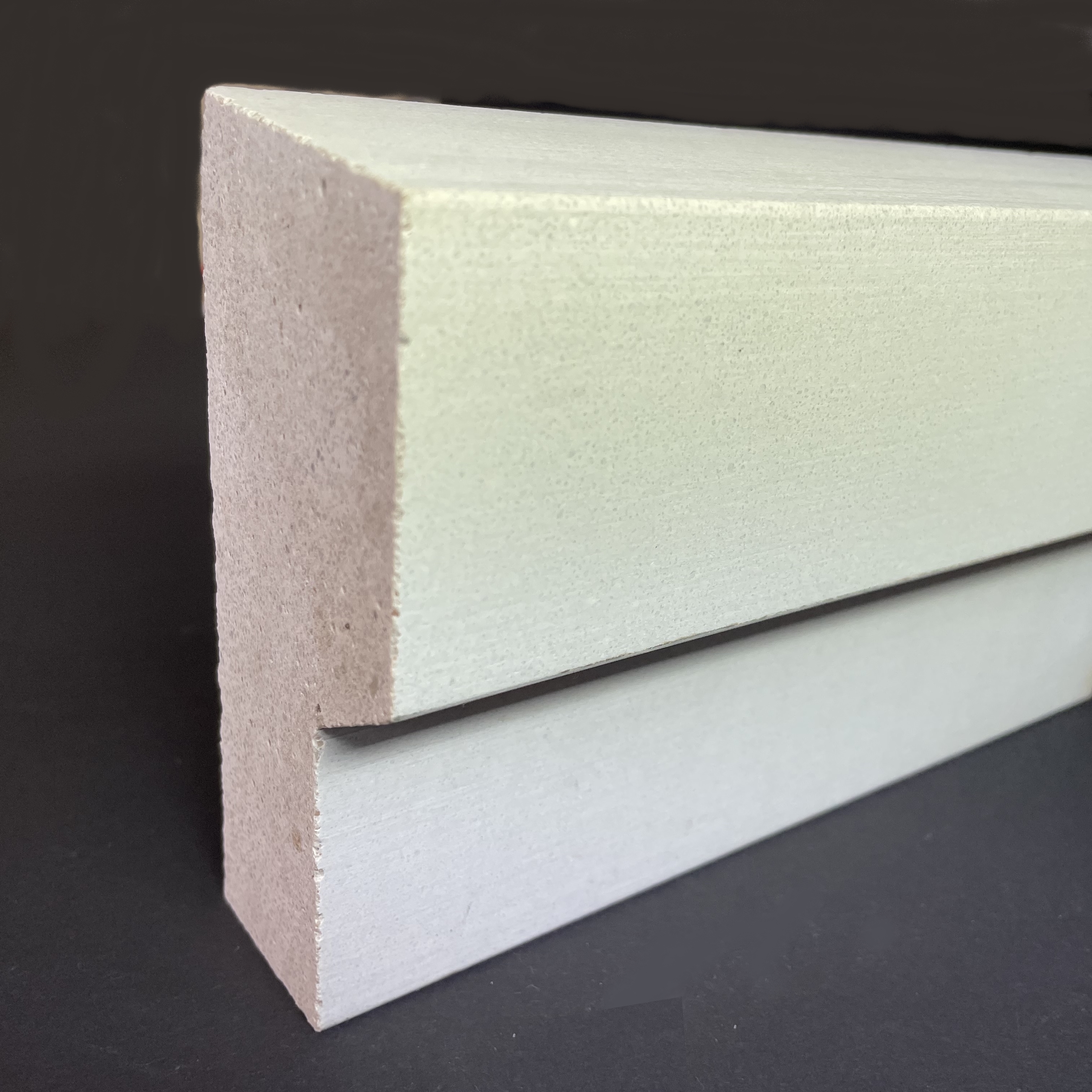 Modernes Gesims GP 12-06 aus Beton