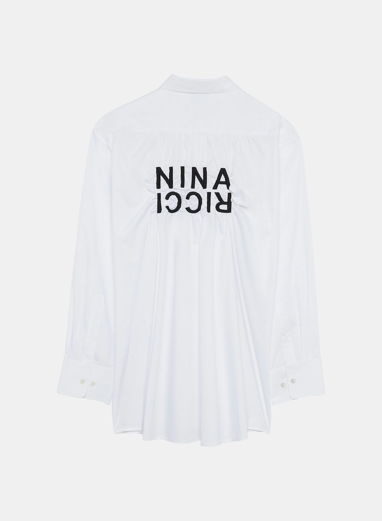 Camisa efecto arrugado blanca y negra con bordado contrastado Nina Ricci en la espalda - Nina Ricci