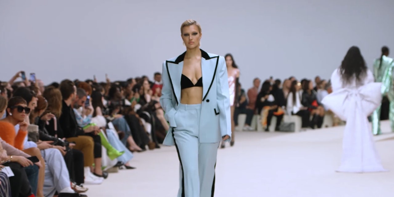 Tailored Elegance - Nina Ricci
