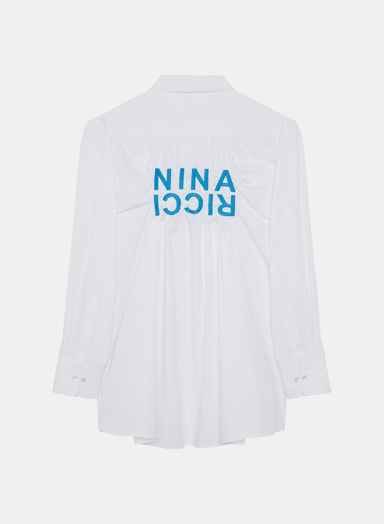 Camisa efecto arrugado blanca y azul cian con bordado contrastado Nina Ricci en la espalda - Nina Ricci
