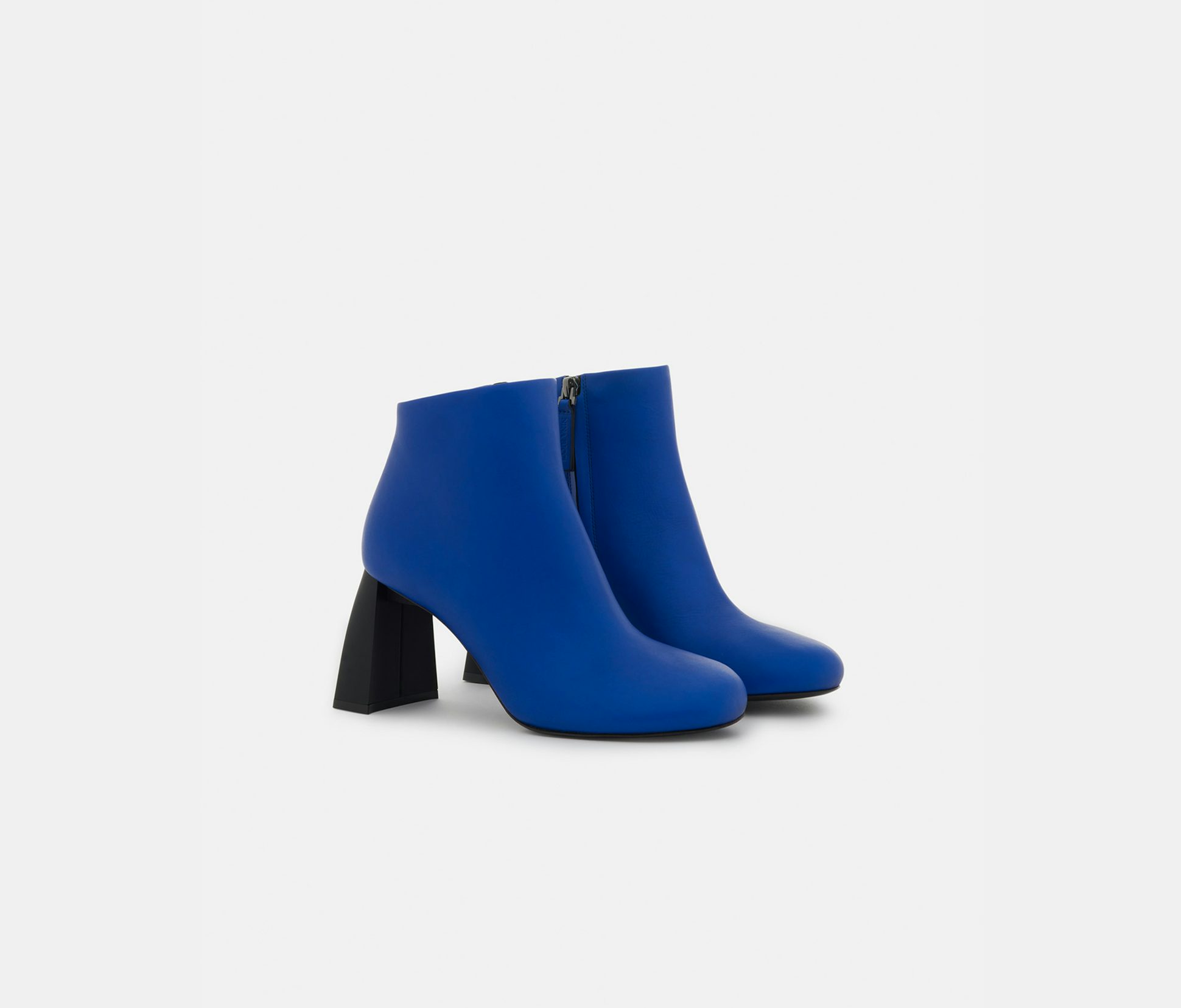 Bottines à talons en cuir de veau bleu Klein - Nina Ricci