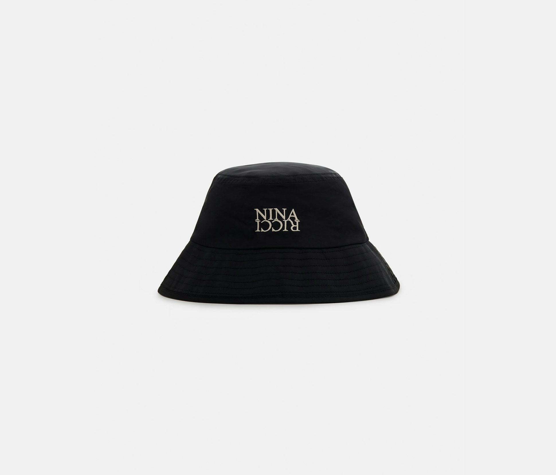 Bob en nylon imperméable noir - Nina Ricci
