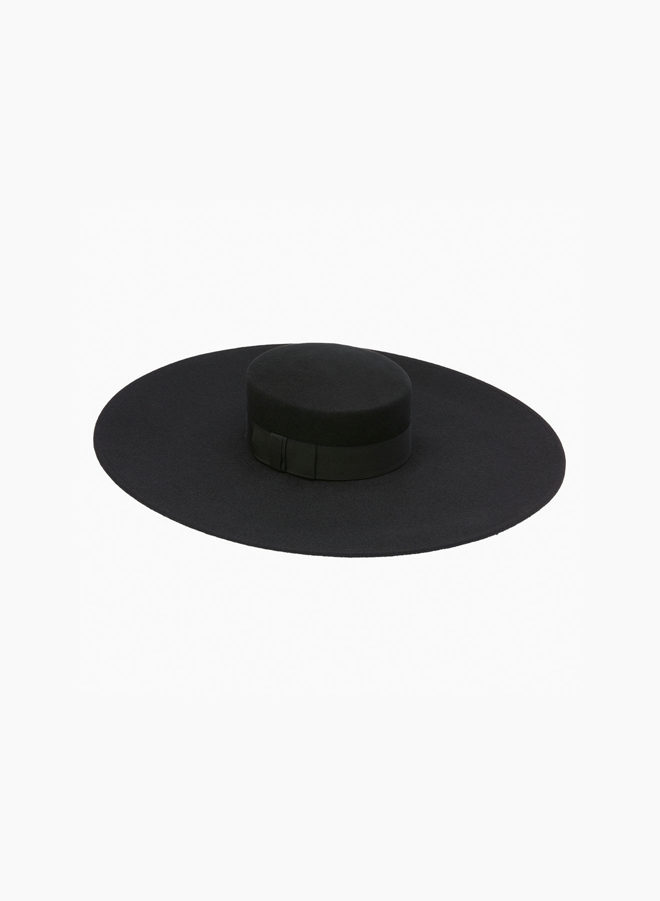Felt wool capeline hat in black - Nina Ricci