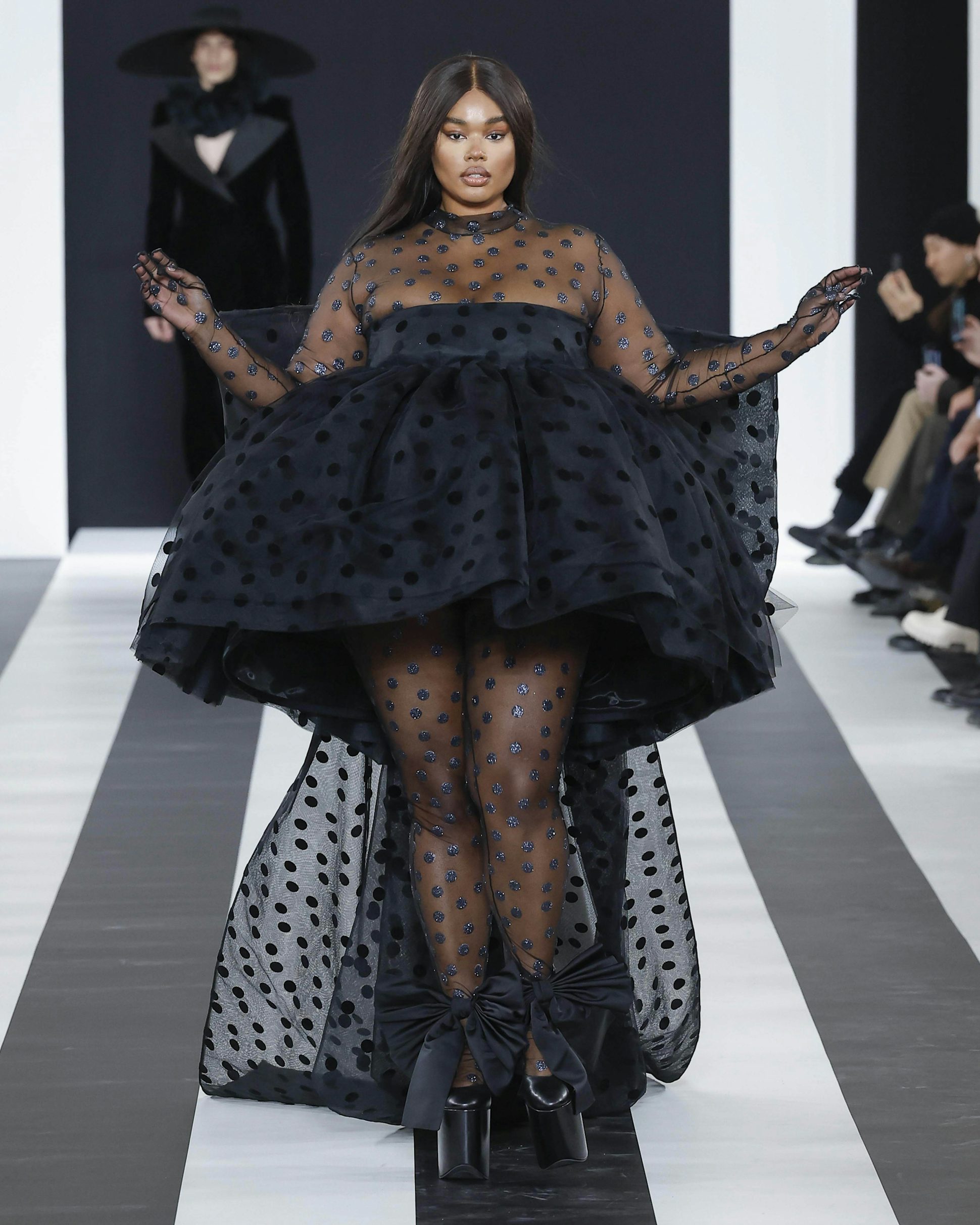 FW23 - Look 01 - Nina Ricci