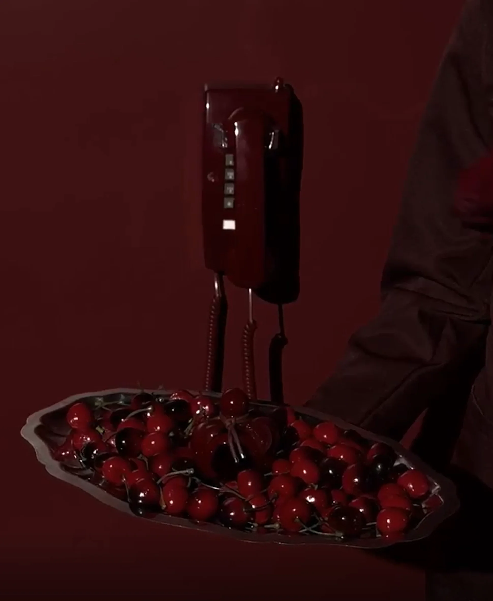 Nina Rouge Crush Pop up cherry telephone