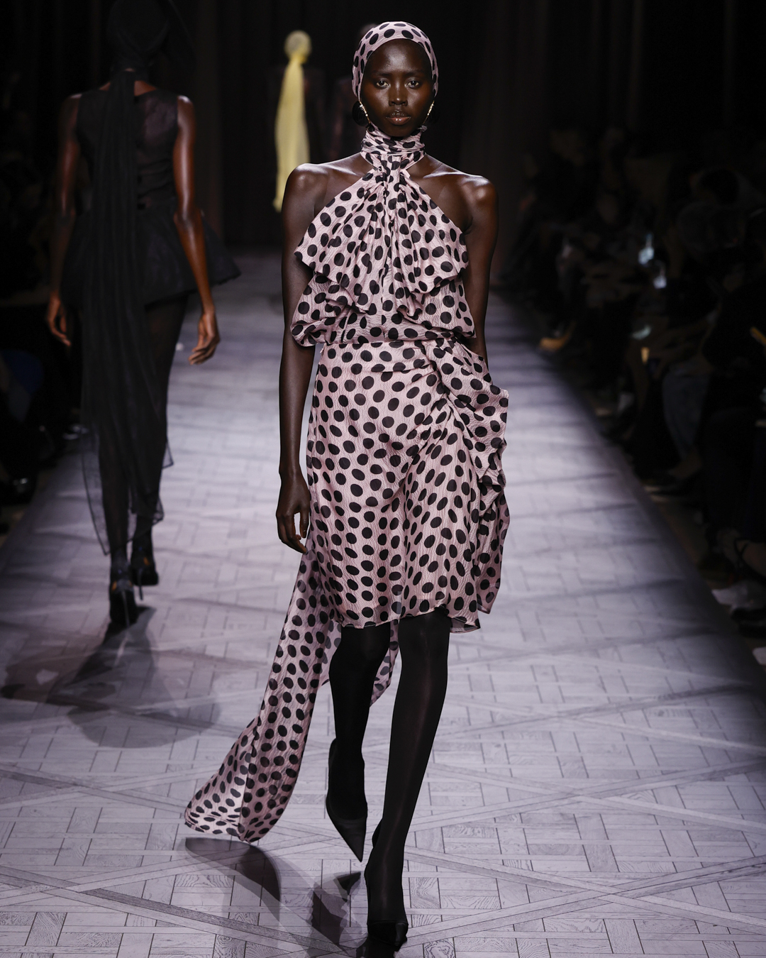 ワンピース NINA RICCI SS25 (25PJRO063VI0532 U9000) SS25 Show - Spring/Summer 2025 Collection - Nina Ricci