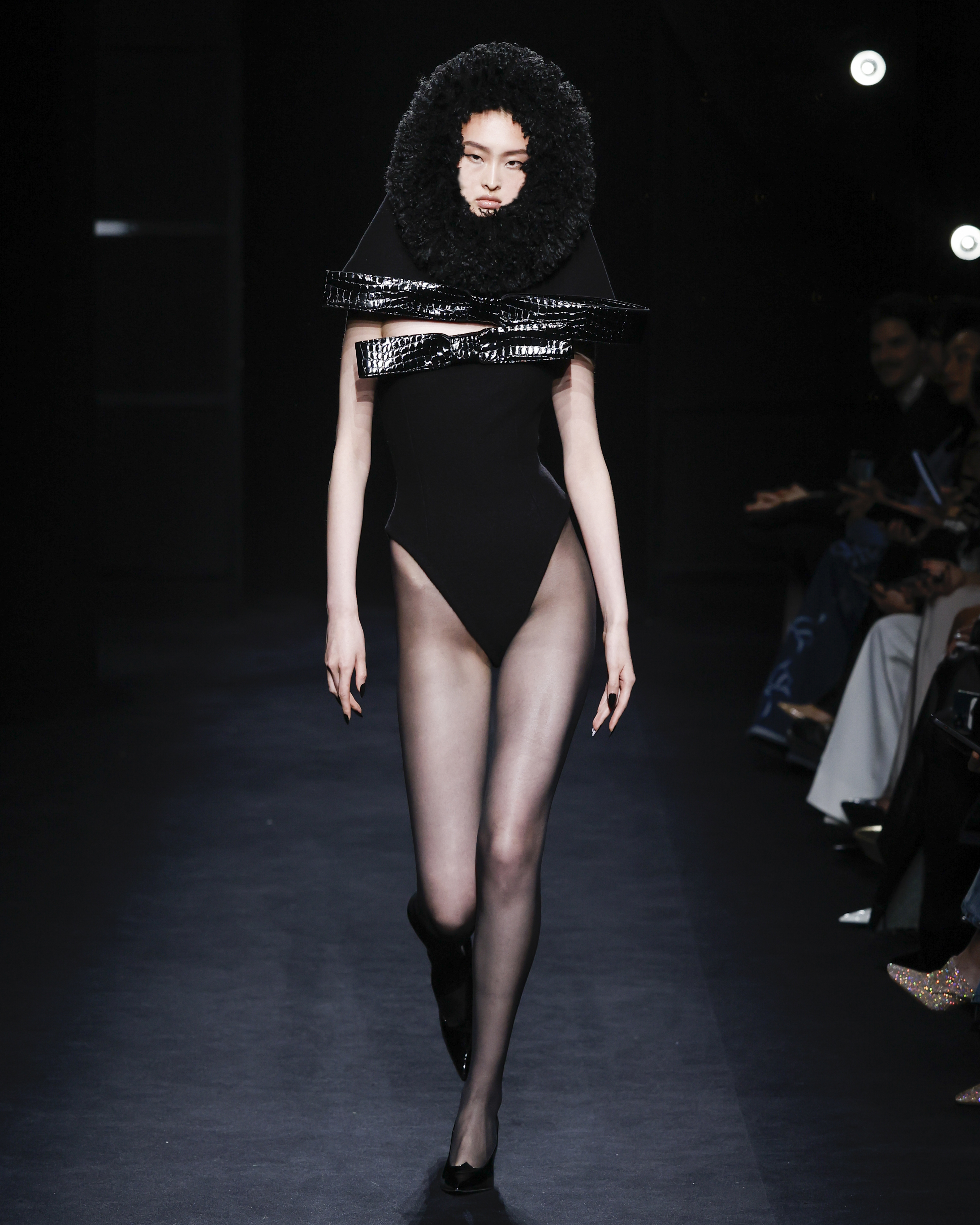 コート NINA RICCI FW24 (24ACMA002WV0321 U9000) FW24 Show - Fall/Winter 2024 Fashion Collection - Nina Ricci