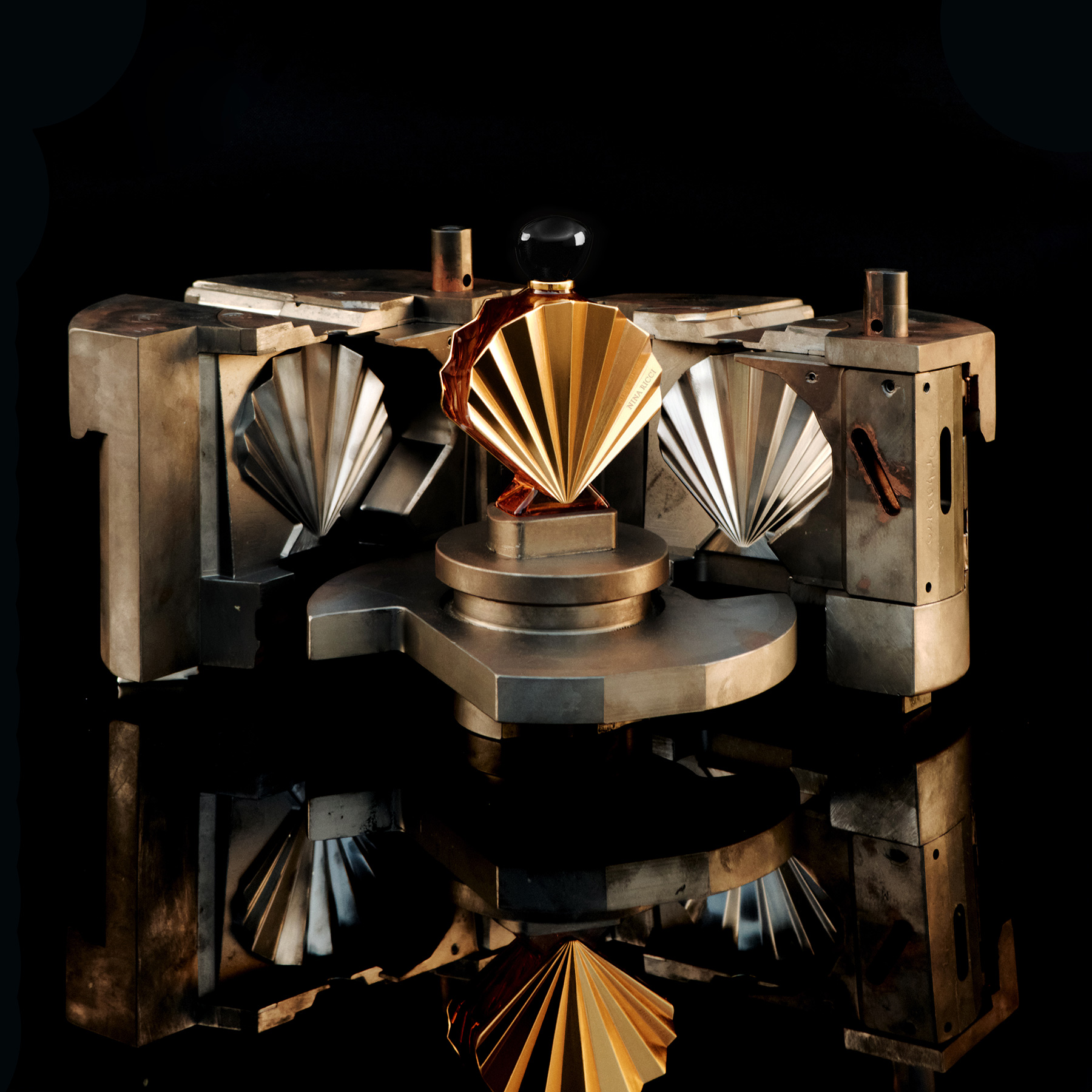 Vénus de Nina Ricci, a jewel-like bottle - Nina Ricci