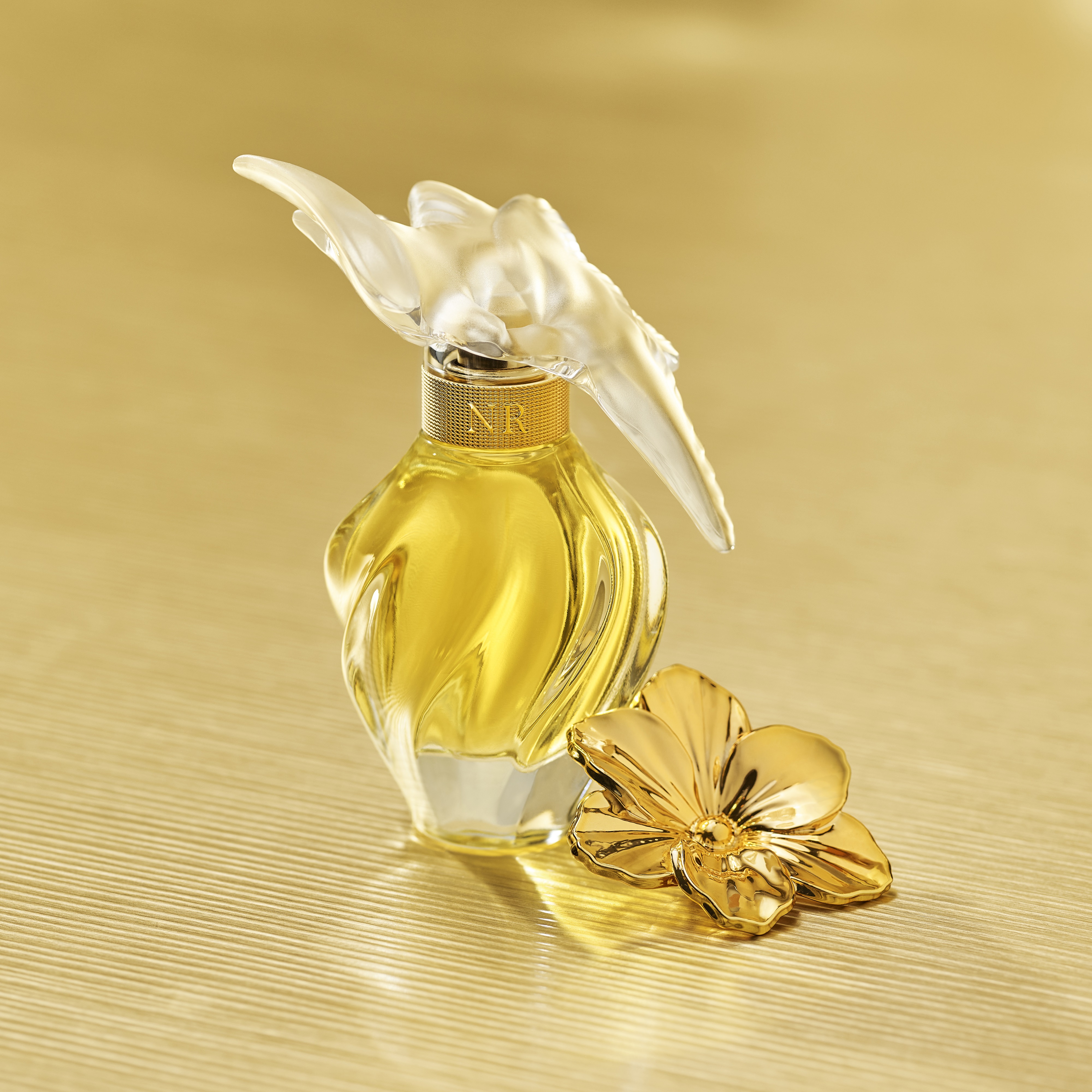 LALIQUE ラリック フランス製 L'Air du Temps 著しい レールデュタン☆ニナリッチ NINARICCI 鳥形香水瓶  売買されたオークション情報 落札价格 【au payマーケット】の商品情報をアーカイブ公開