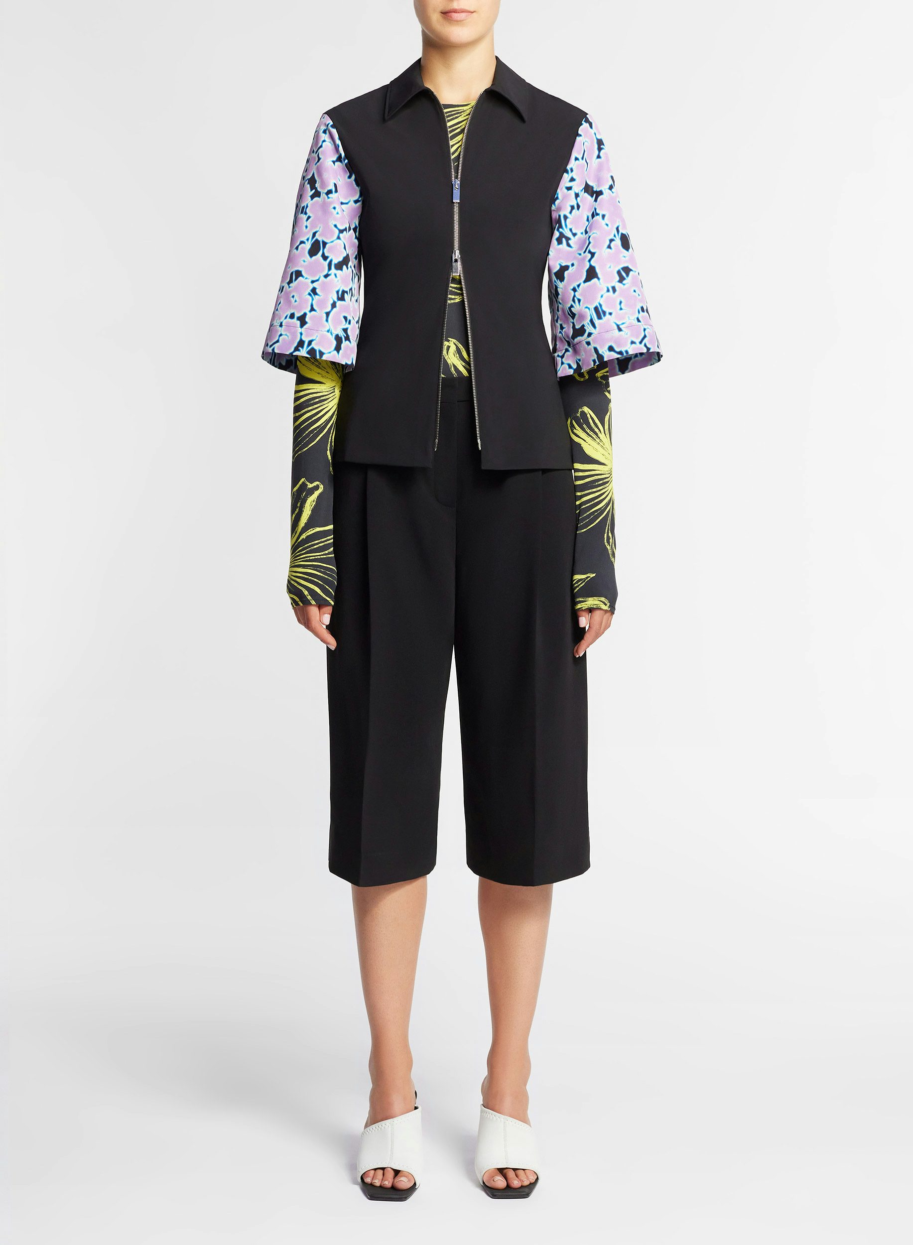Camisa con cremallera de neopreno ligero negro con manga con estampado de corales - Nina Ricci