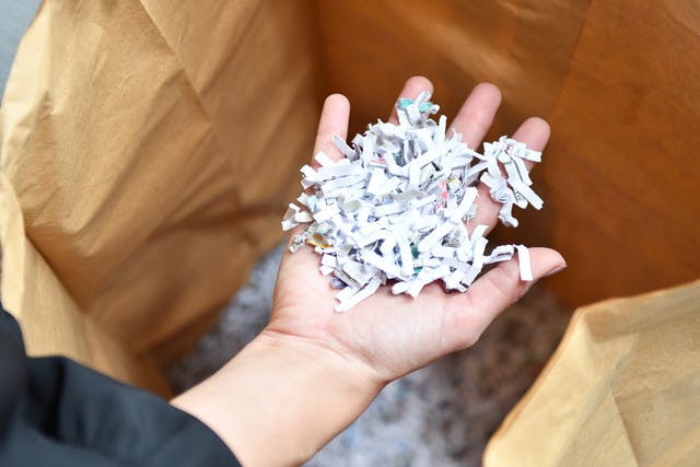 Broyer et recycler des papiers confidentiels