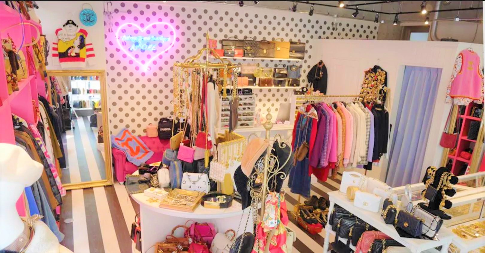 How to Shop for Kawaii Clothes on A Budget in Tokyo