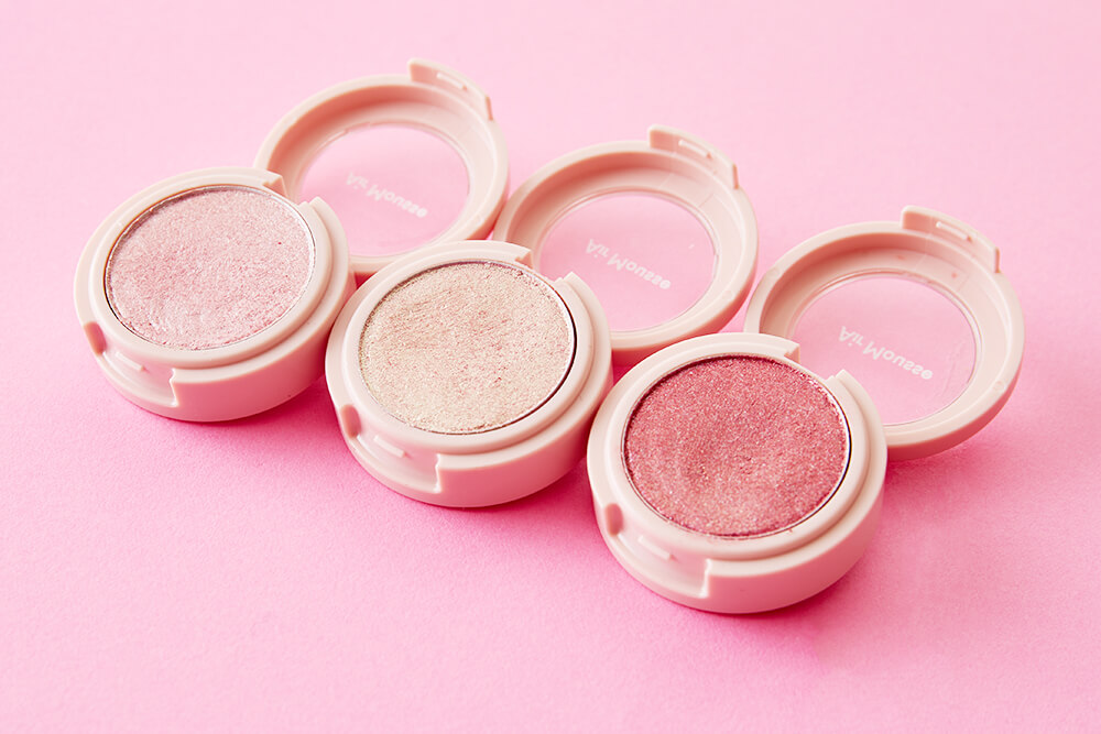 Review: 3 Etude House Eye shadows from the new Blossom Picnic