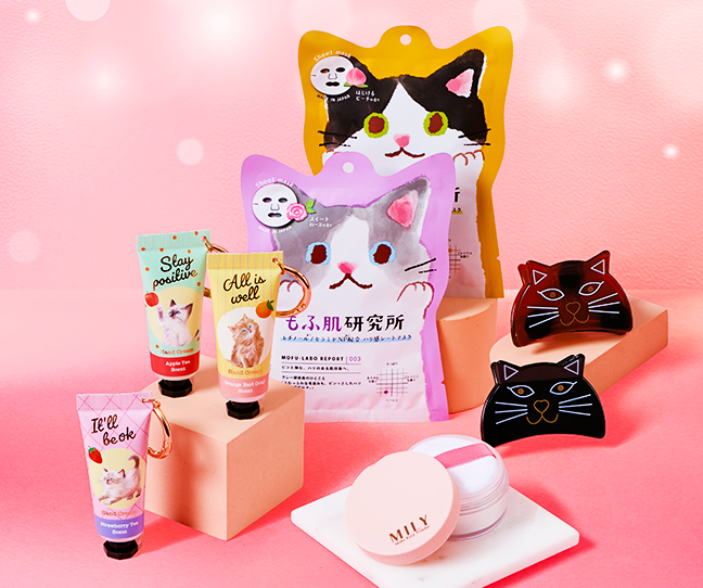 nmnl item reveal makeup items next to the nomakenolife makeup Neko Beauty Rituals beauty box!