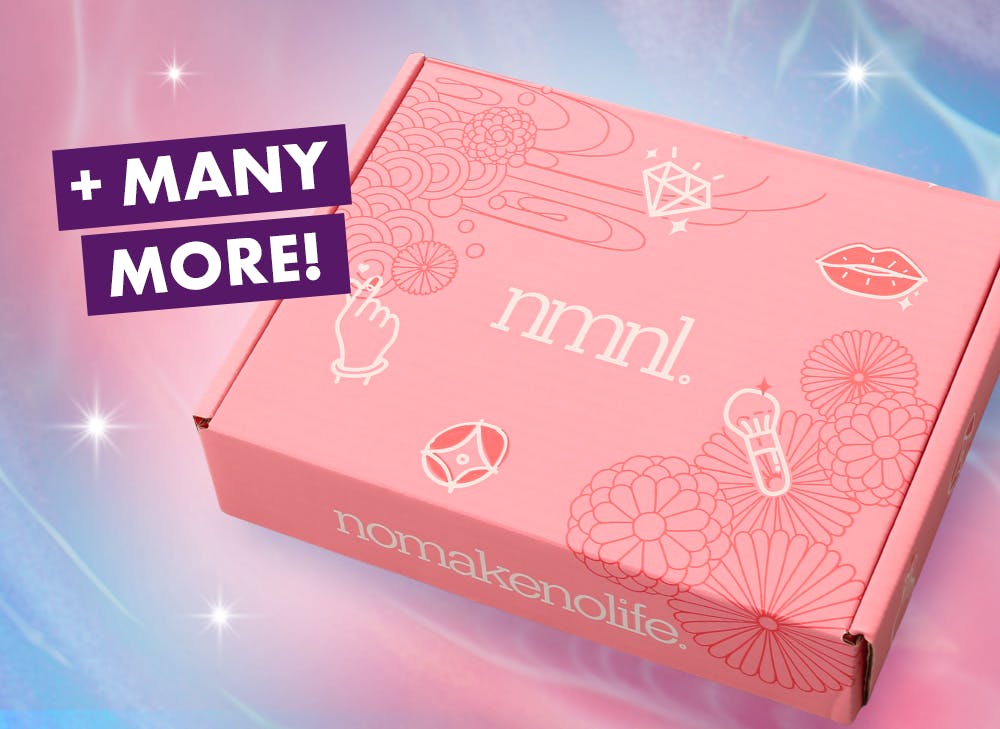  nmnl item reveals makeup items next to the nomakenolife makeup Bath & Beauty Bliss box.


