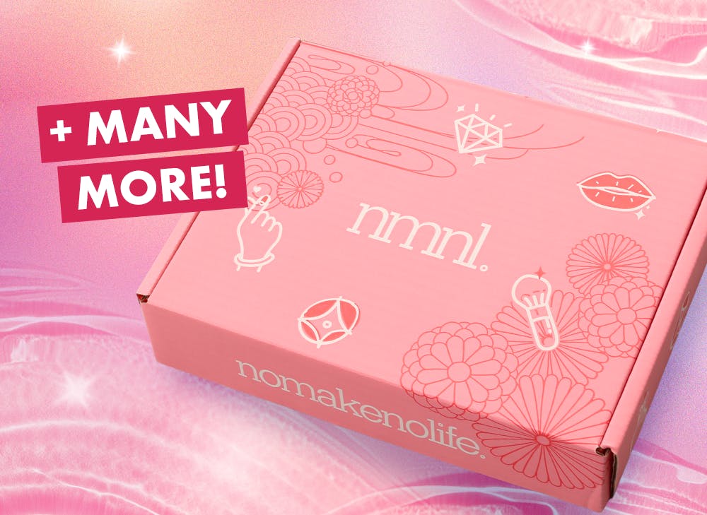 Sign up by November 15th for eight Japanese & Korean products in your Dewy Dream Glow box.