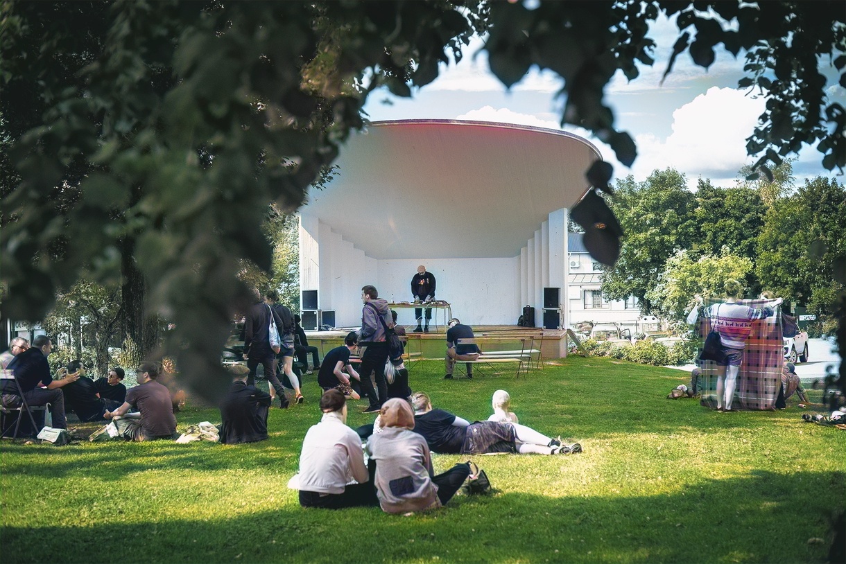 Digge Shim, Agnese Menguzzato (Tingshusparken)