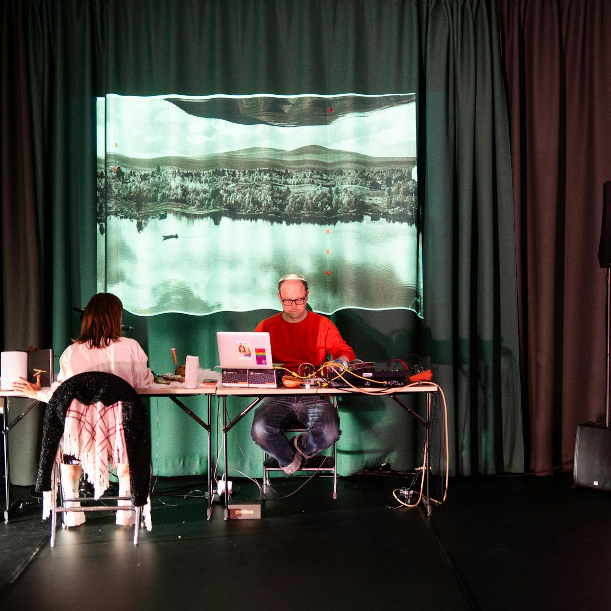 duoggu dággu – Tanja Andersson & Ánndaris Rimpi