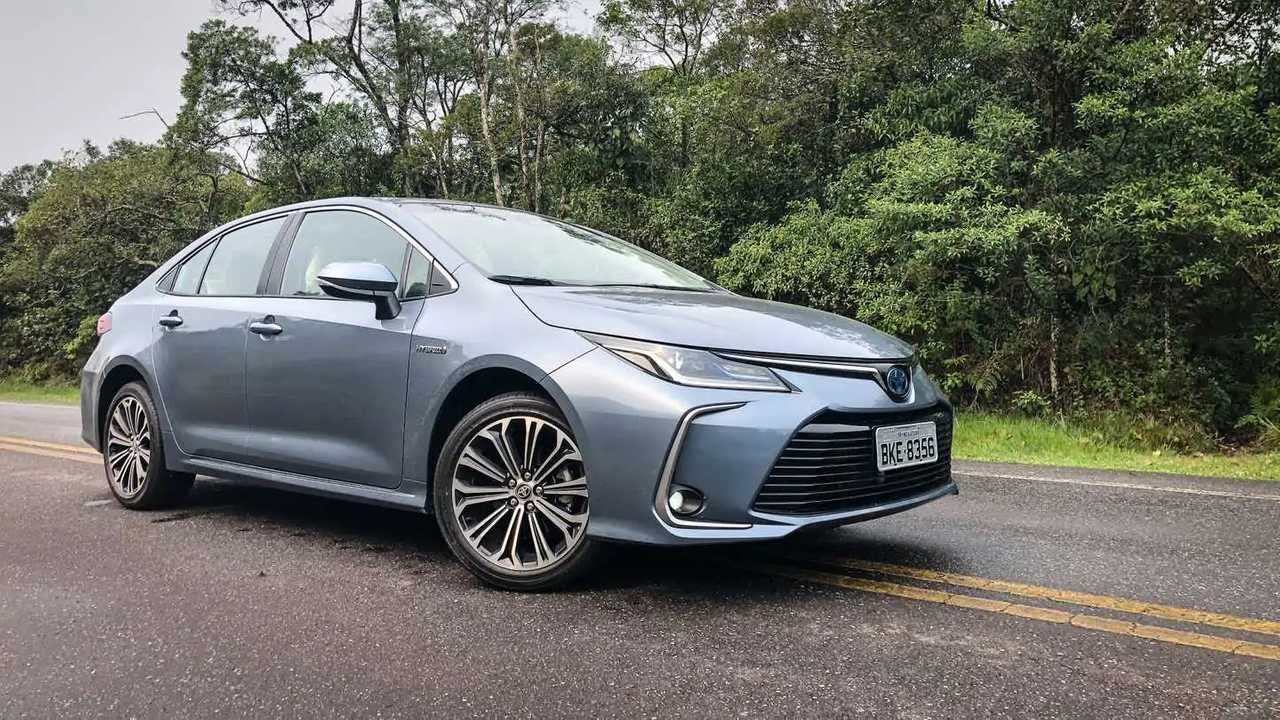 Toyota Corolla Altis Hybrid