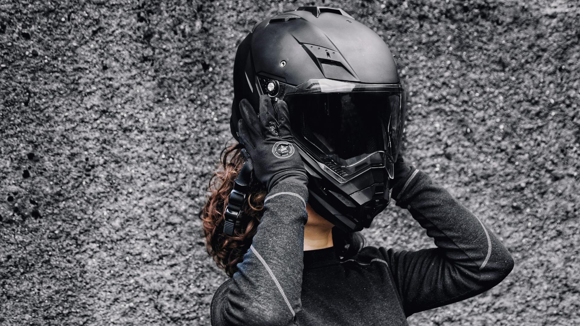 Como escolher o capacete de moto certo?
