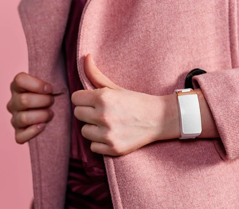 HEY Bracelet met mobiele app