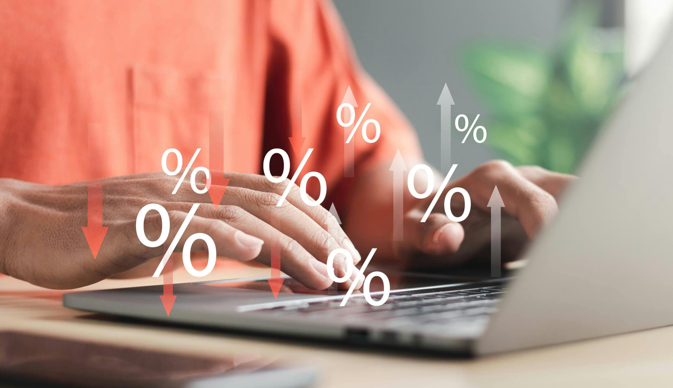 Ícones de porcentagem e ícones de seta para cima e para baixo com indicadores gráficos em ícones de interface. 