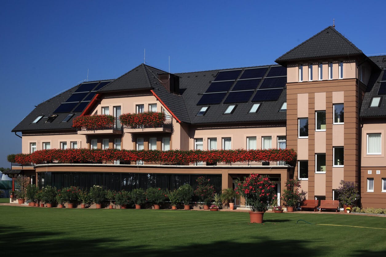 Hotel Fazenda com painel solar