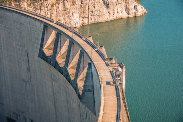 barragem hidrelétrica