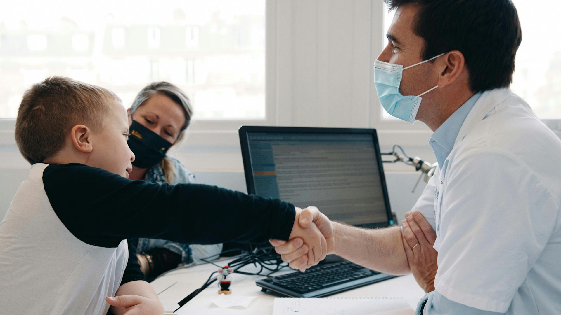 Canaud’s work in the clinic usually happens in the morning, when he meets his patients for a private consultation.