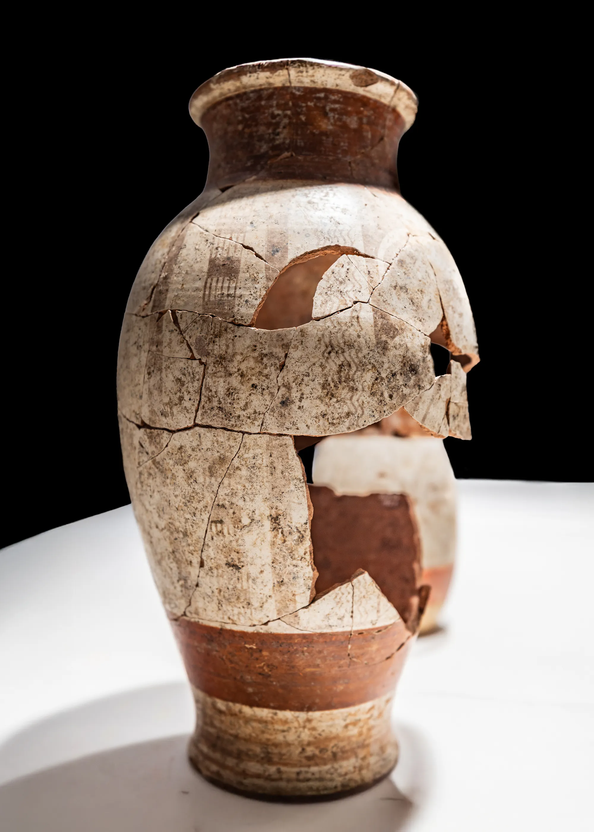 Eine wieder zusammengesetzte keltische Keramikvase.