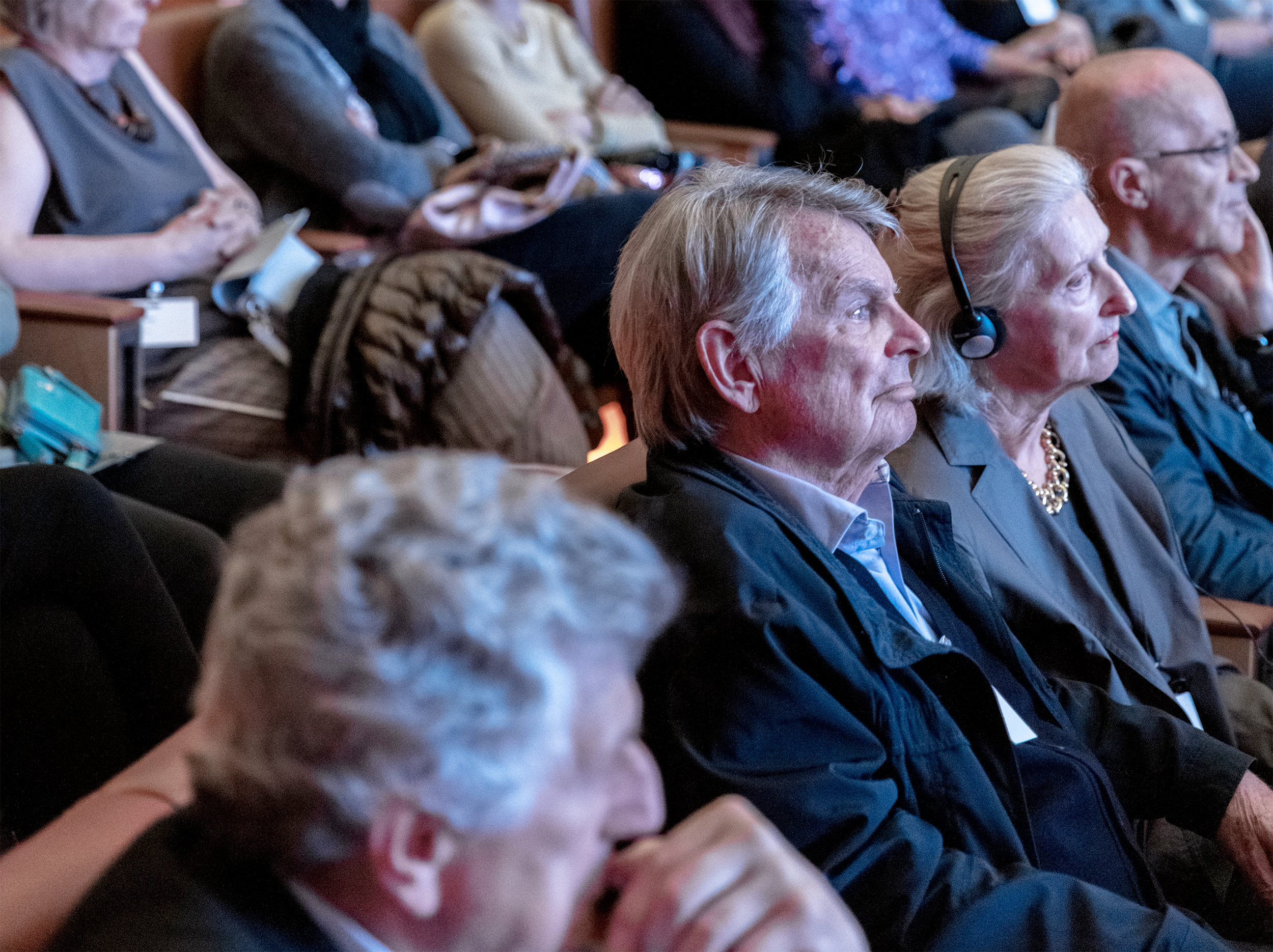 Publikum beim Vortrag des Neurowissenschaftlers Colin Ellard.