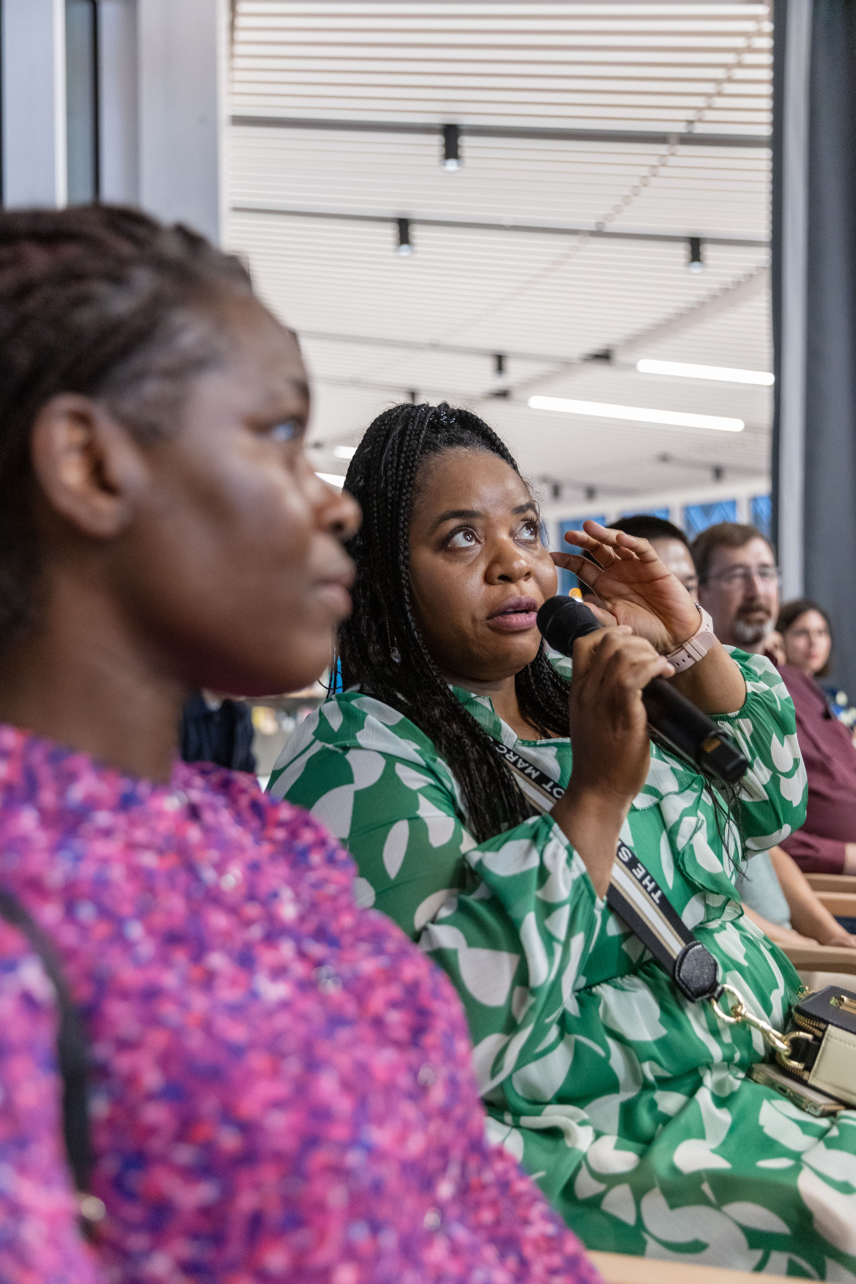 Publikum beim Vortrag von Botond Roska, Augenforscher am Institut für Molekulare und Klinische Ophthalmologie Basel (IOB).