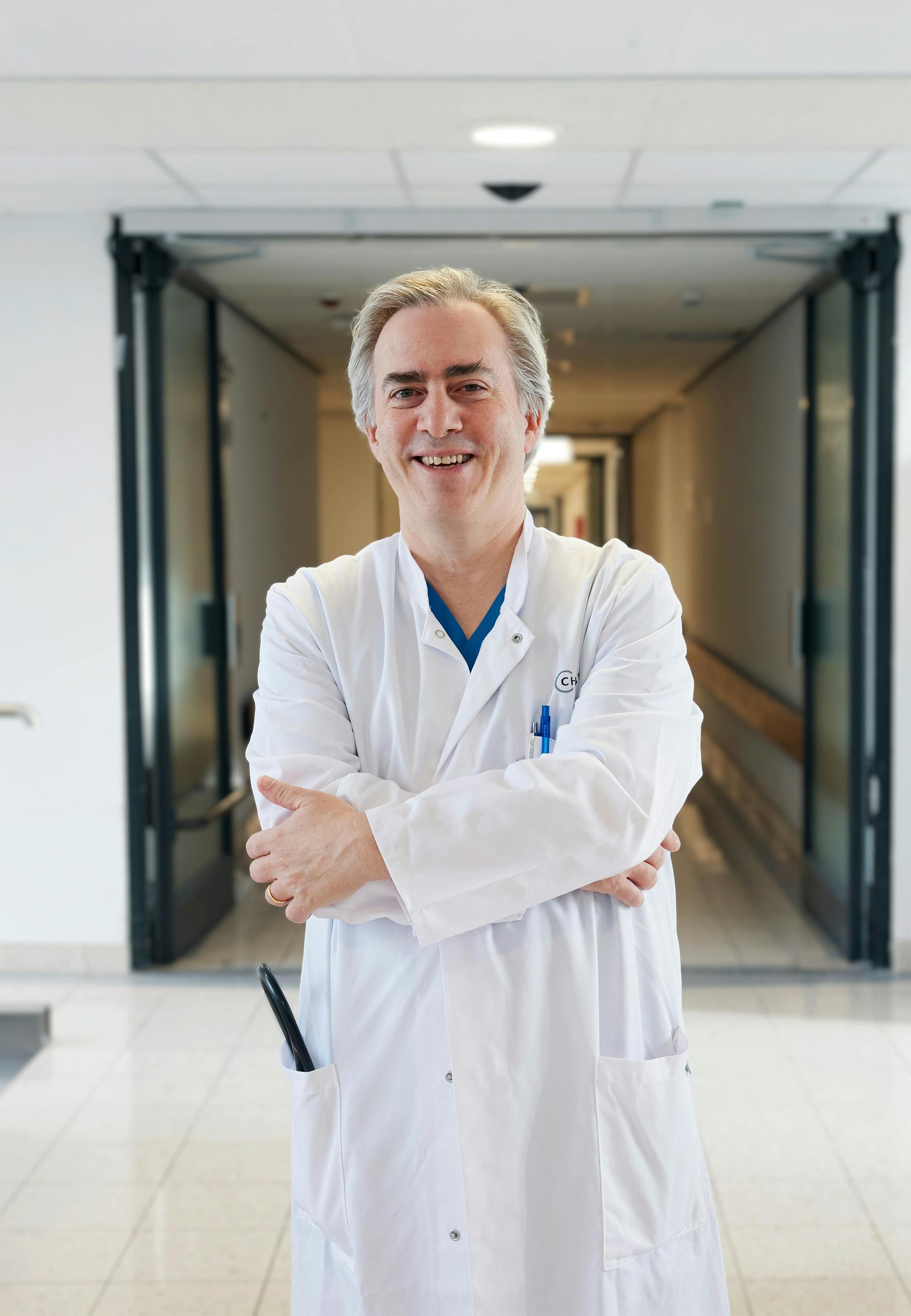 Portrait of Professor Ulf Landmesser, Director of the Department of Cardiology, Angiology and Intensive Care Medicine at the Deutsche Herzzentrum der Charité.
