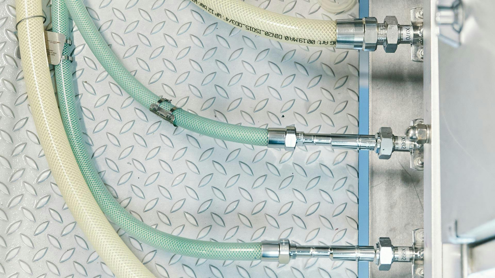 tubes help the team to adapt quickly to changing production needs