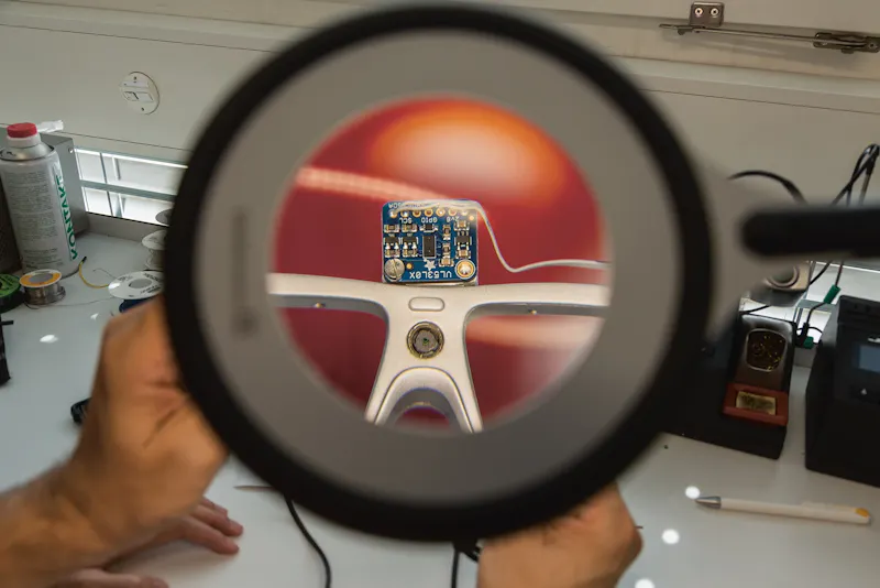 Research on the sensor-studded glasses requires a lot of hard work and painstaking precision. Vanessa Leung and Roman Schmied have developed a unique device that could shed light on the causes of the myopia boom.